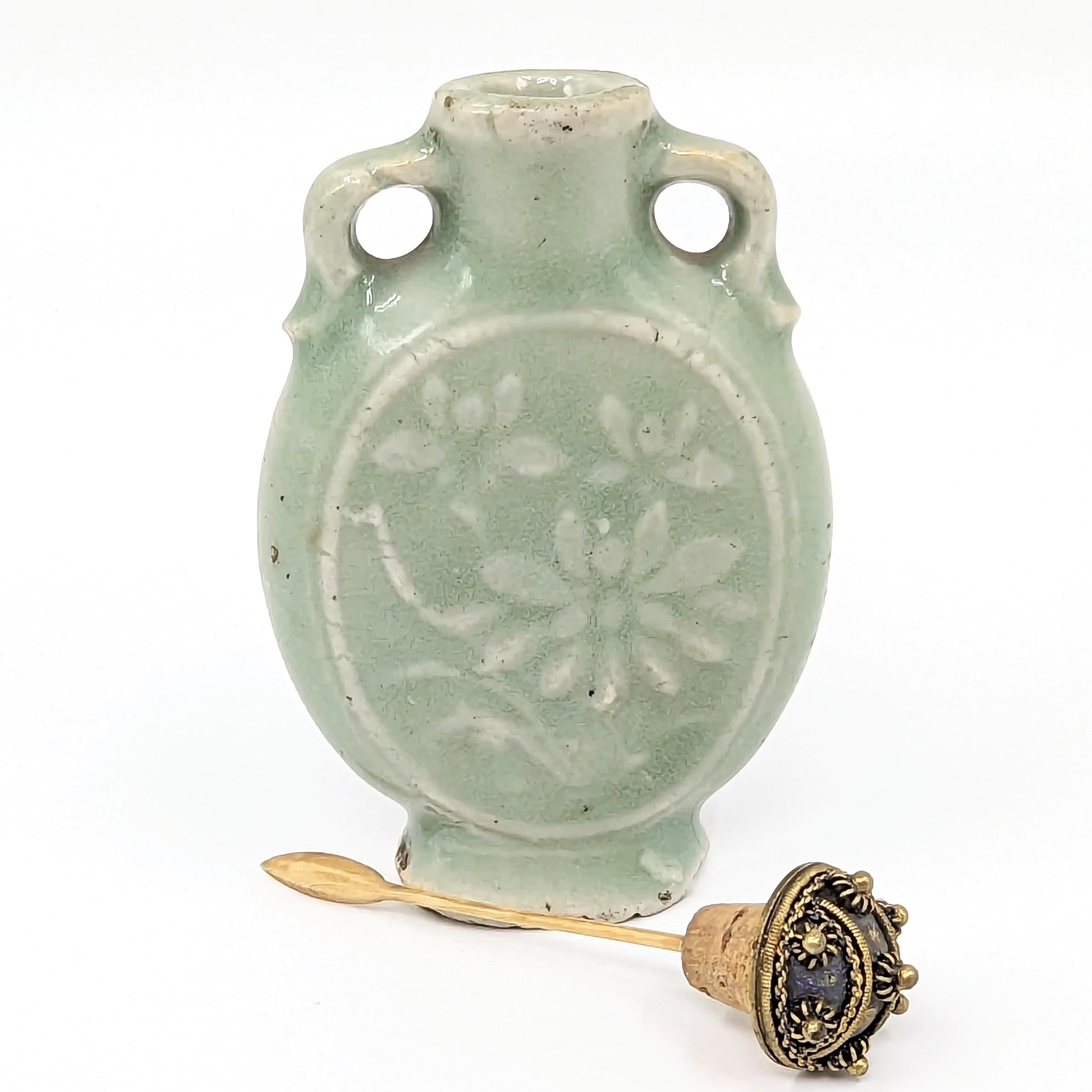 Antique Chinese Longquan Celadon Glazed Porcelain Snuff Bottle Carved 19c Qing 5
