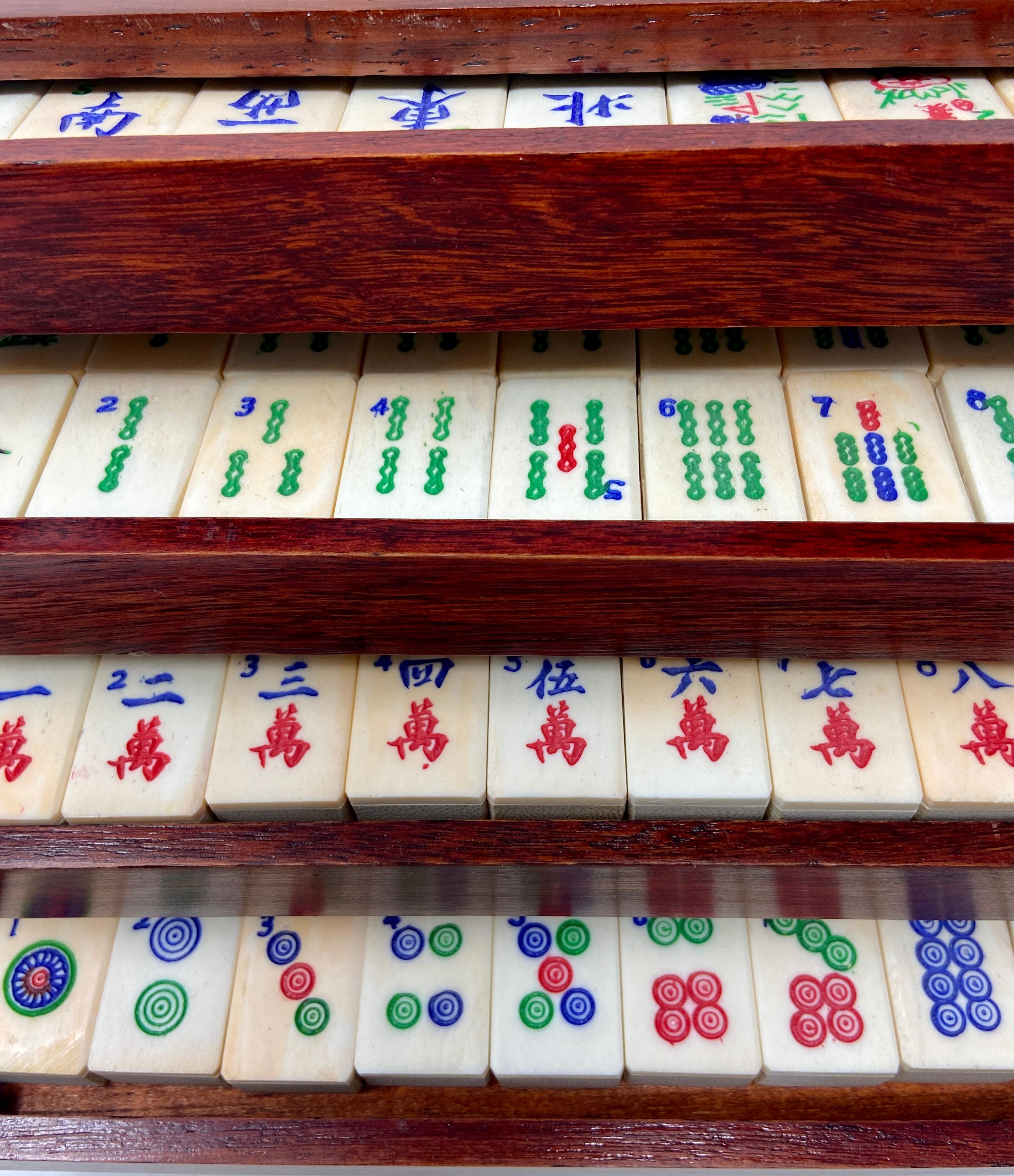 20th Century Antique Chinese Mahjong Games Fitted Box Set, circa 1920s