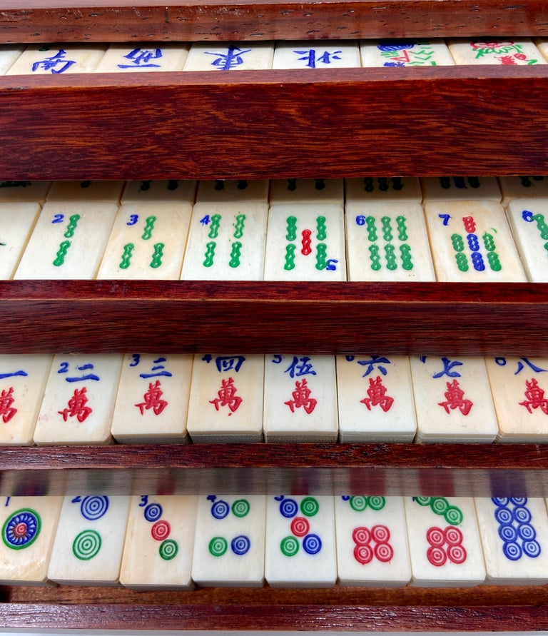 Set de Mahjong antique circa 1920-1930 En vente sur