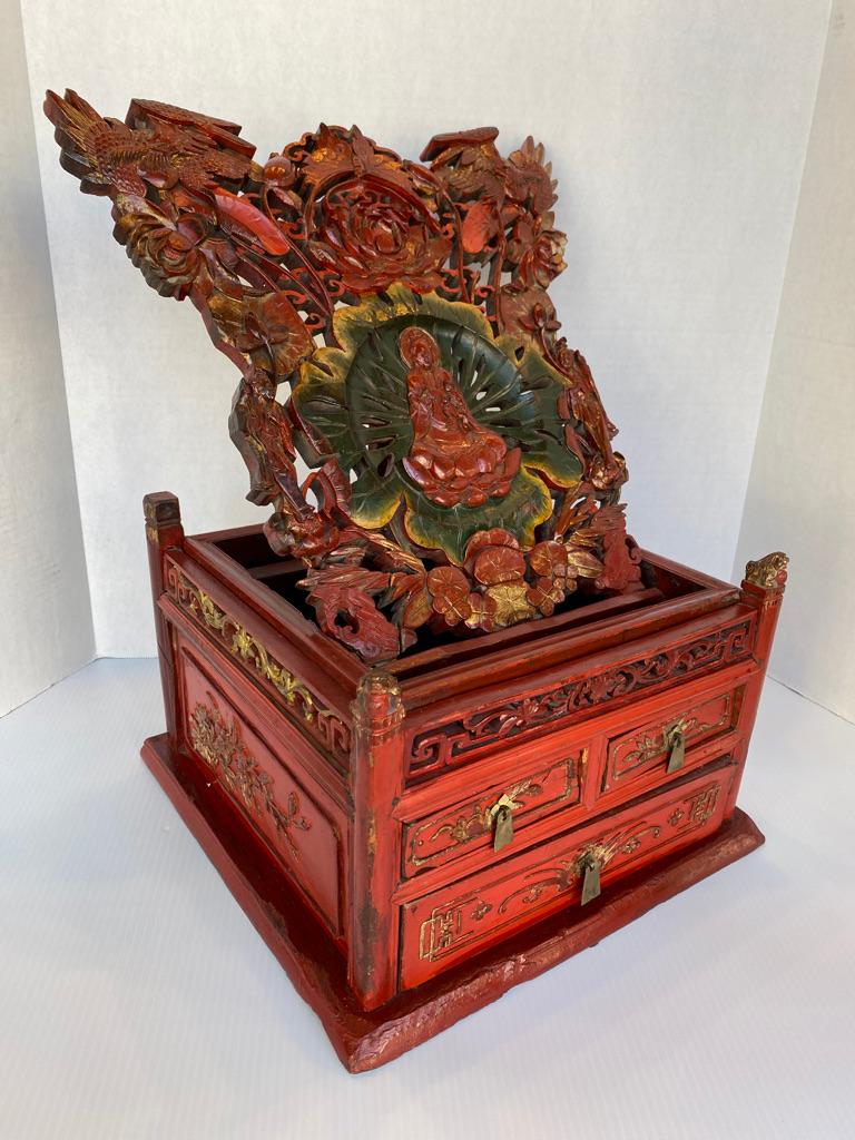 Chinese Export Antique Chinese Make-Up Box For Sale