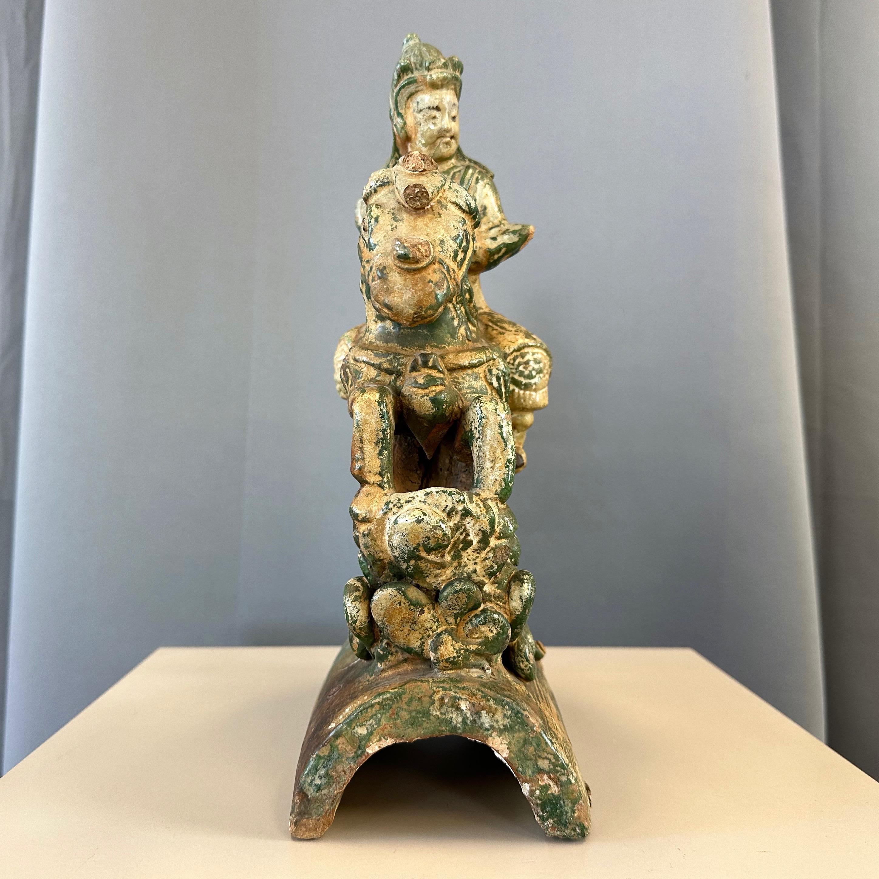 Teja ecuestre china antigua de la dinastía Ming, S. XVIII Chino en venta