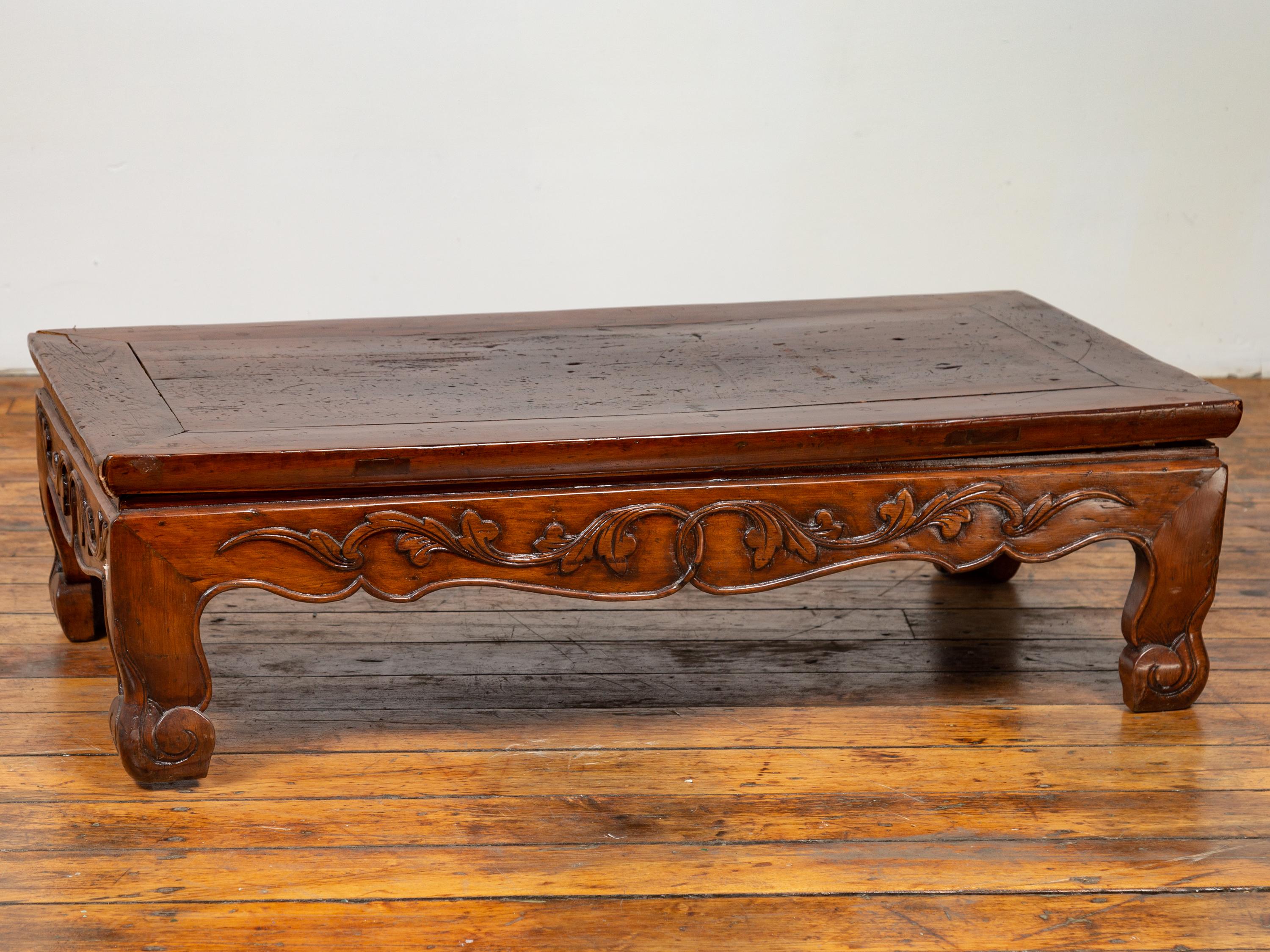 20th Century Antique Chinese Ming Dynasty Style Low Prayer Table with Carved Scalloped Apron