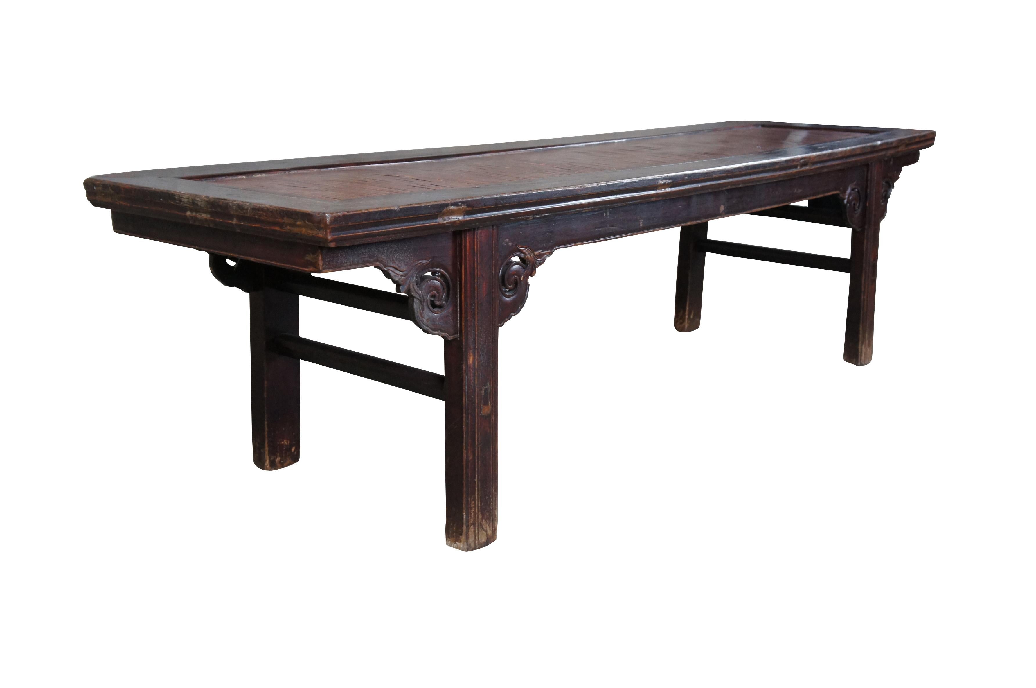 Antique Chinese Ming Style Carved Elm Split Reed Altar Bench Coffee Table In Good Condition In Dayton, OH