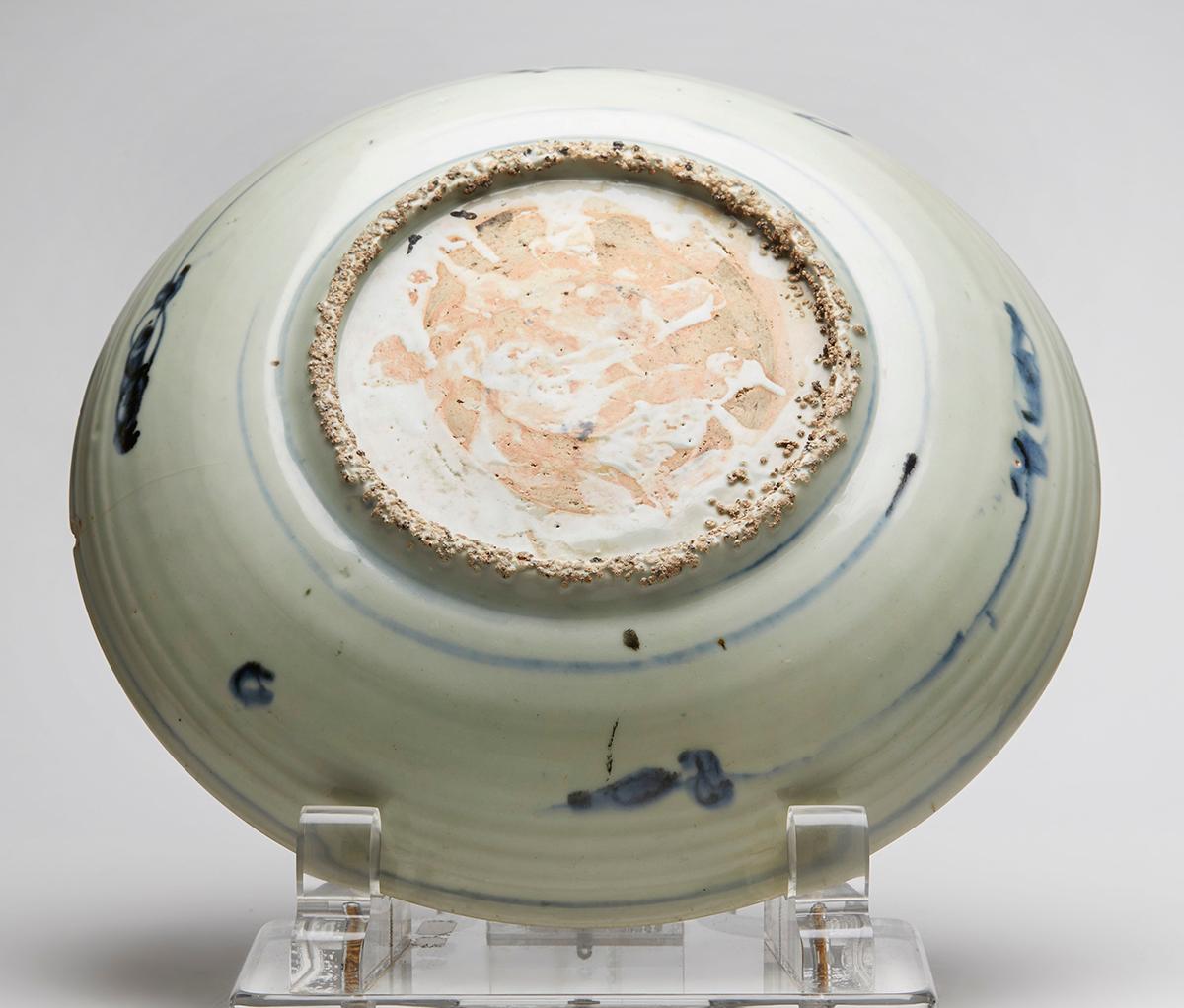 Antique Chinese Ming Zhangzhou Phoenix Bird Dish 16th Century For Sale 2