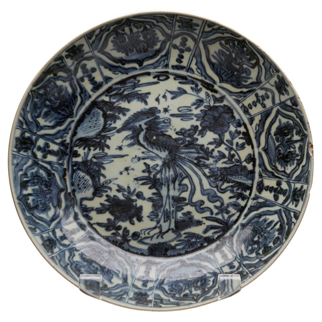Antique Chinese Ming Zhangzhou Phoenix Bird Dish 16th Century For Sale
