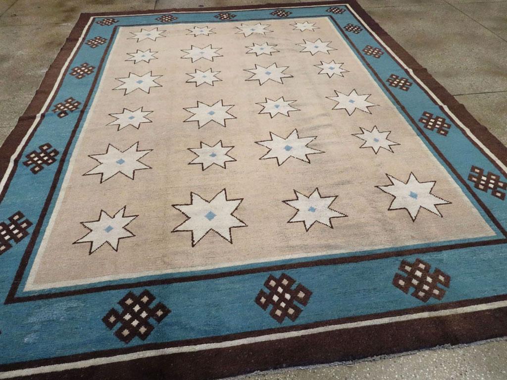 Antique Chinese-Mongolian Deco Carpet In Good Condition For Sale In New York, NY