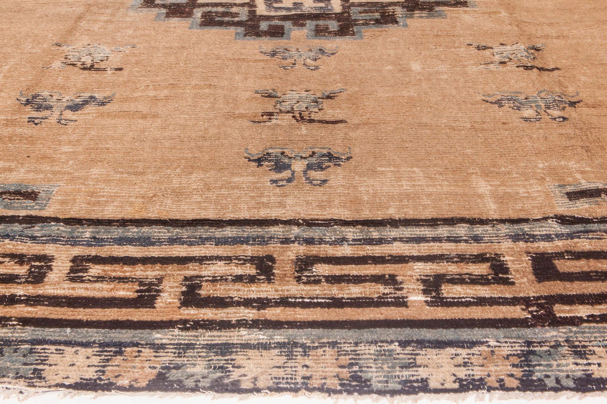 Antique Chinese Mongolian Handwoven Wool Rug In Good Condition For Sale In New York, NY