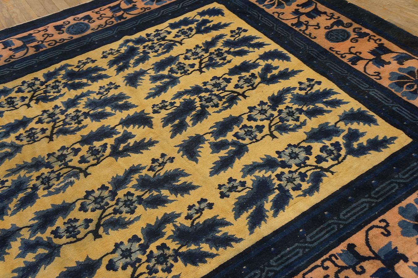 Tapis mongol chinois du début du 20e siècle ( 7'1'' x 7'7'' - 216 x 232 ) en vente 2