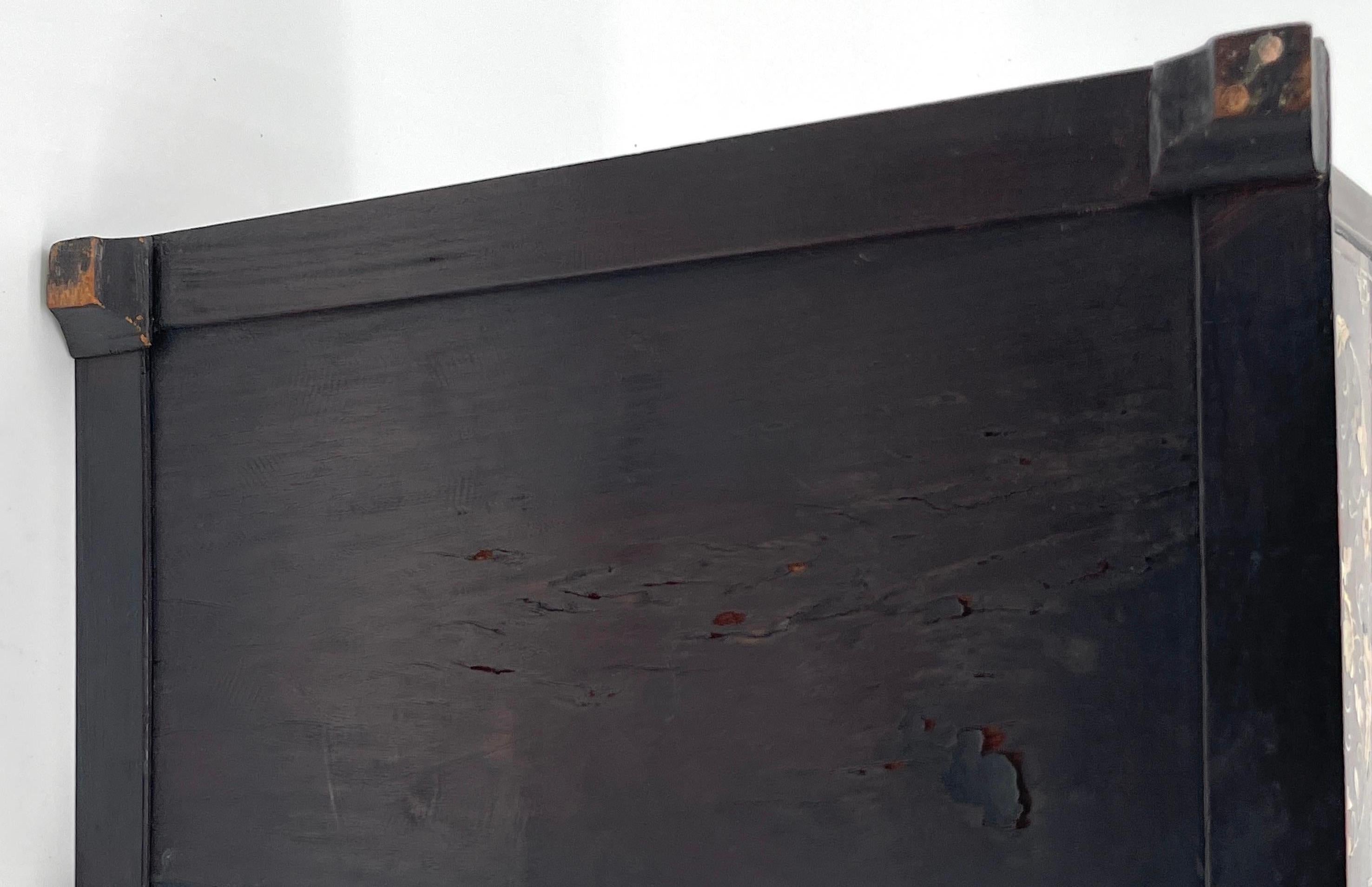 Antico Jardinière cinese in legno duro intarsiato di madreperla con rivestimento in rame in vendita 3