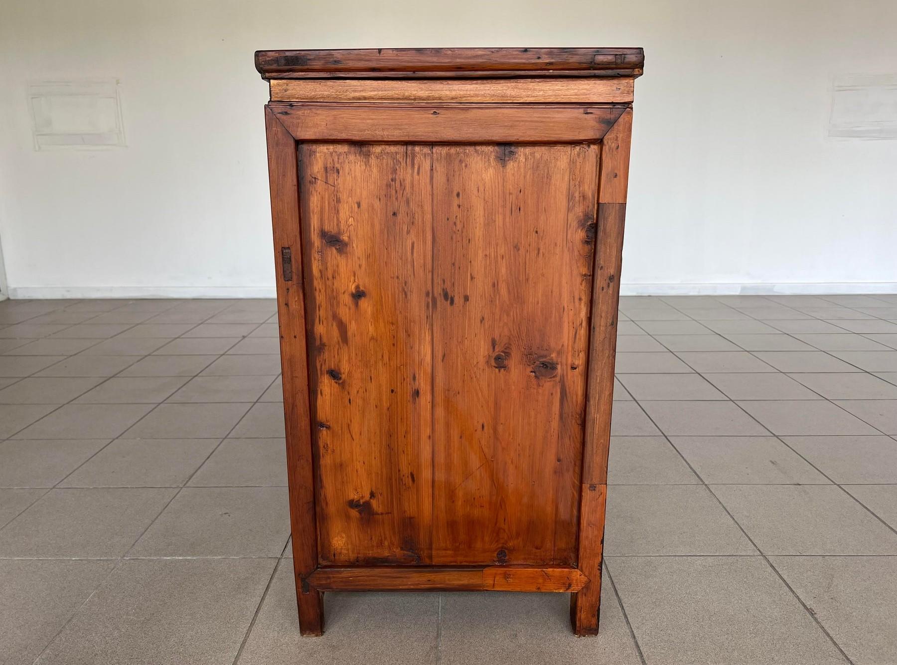 Antique Chinese Multi-Drawer Sideboard Buffet en venta 1