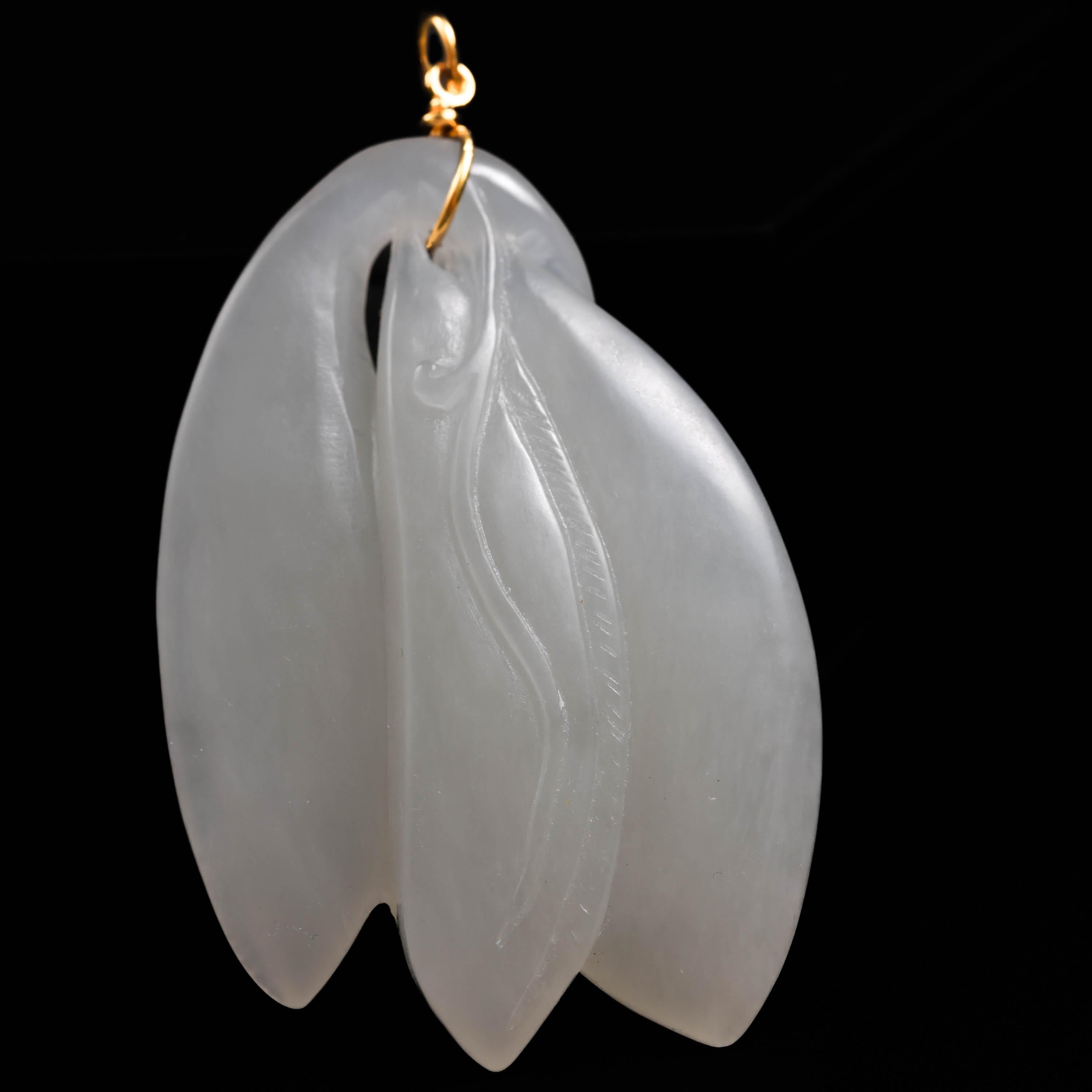 Non taillé Pendentif chinois ancien en jade néphrite blanc cassé certifié  en vente