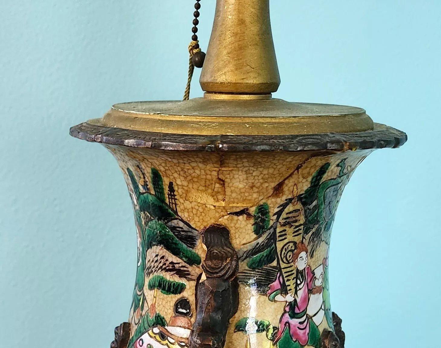 Ancienne lampe chinoise à vase de Nankin Dynastie Qing 19ème siècle en vente 5