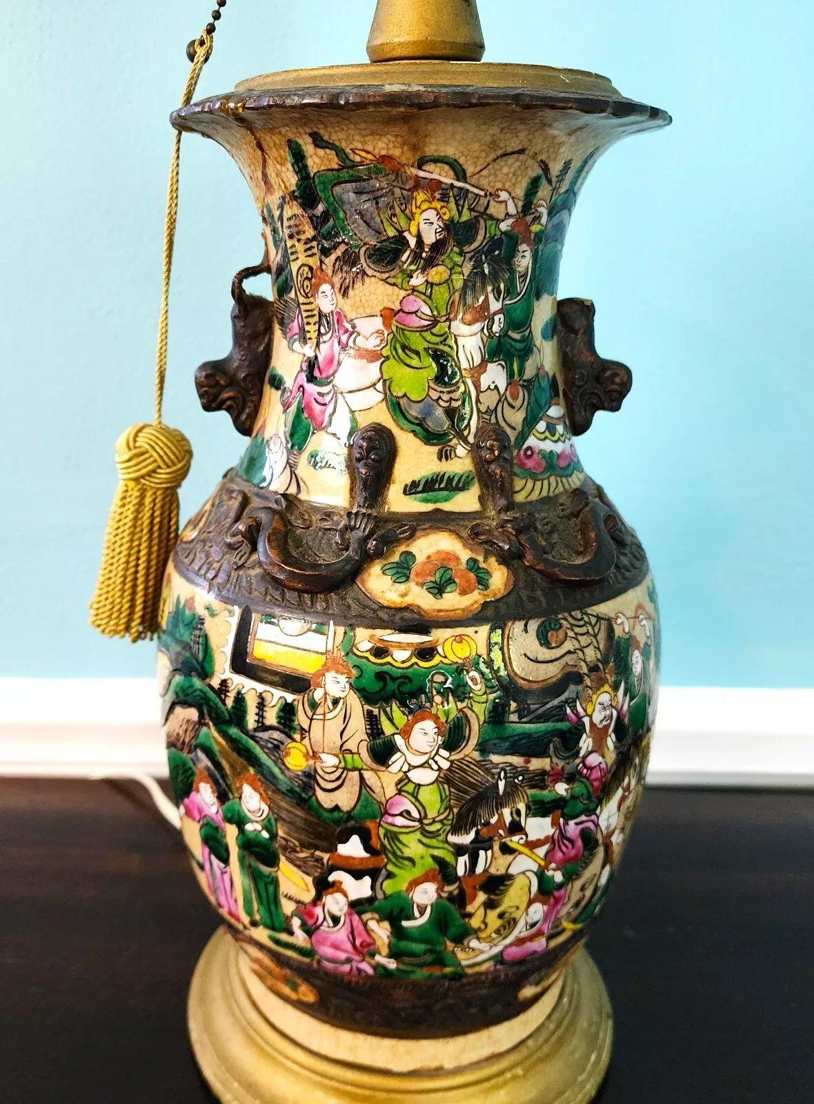 Ancienne lampe chinoise à vase de Nankin Dynastie Qing 19ème siècle Bon état - En vente à Lake Worth, FL