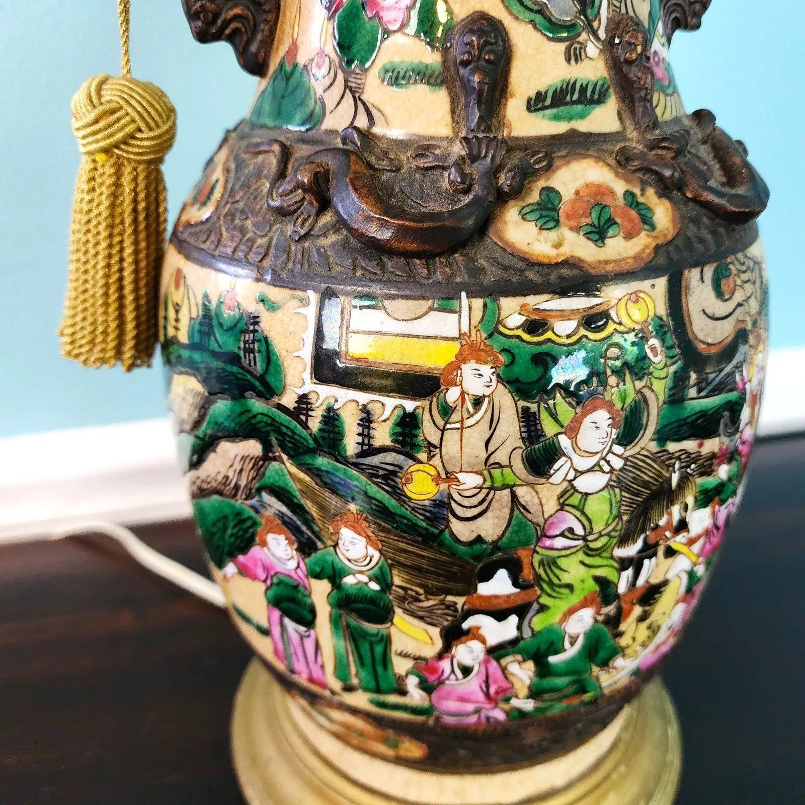 Ancienne lampe chinoise à vase de Nankin Dynastie Qing 19ème siècle en vente 1