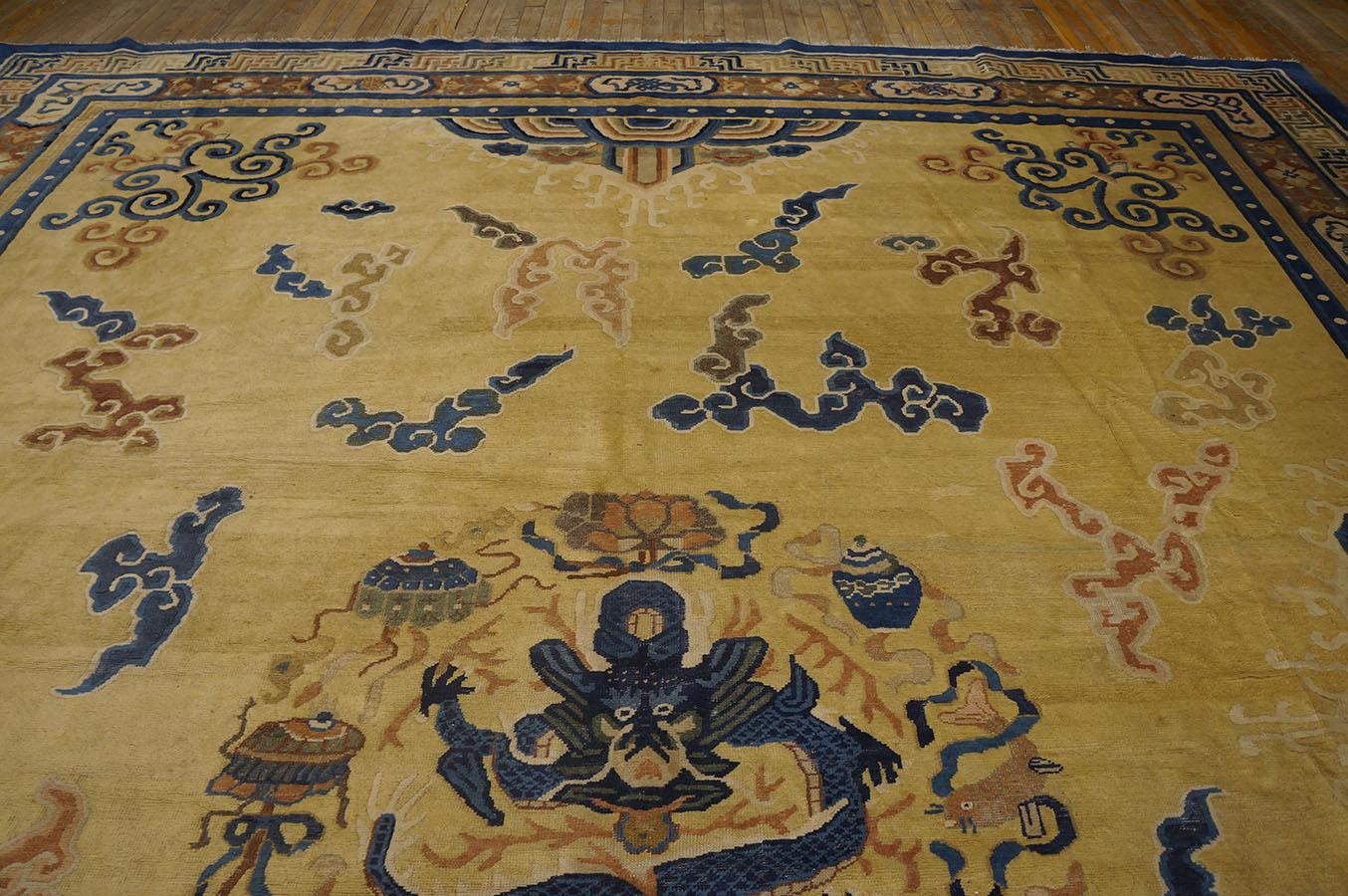 Chinesischer Peking-Teppich des 19. Jahrhunderts ( 11'10 Zoll x 14'4 Zoll - 360 x 437 cm) im Angebot 3