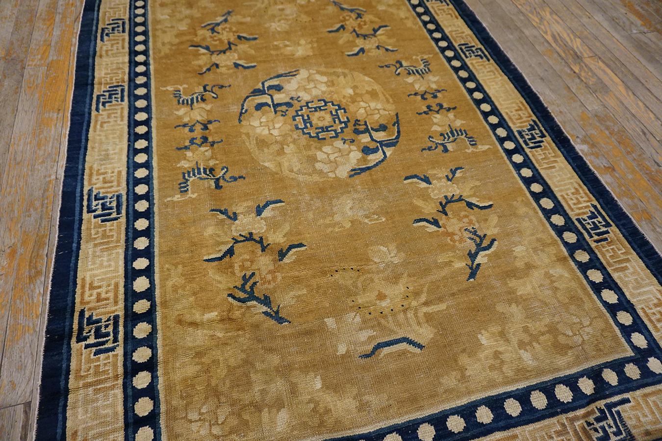 Wool Late 18th Century Chinese Ningxia Carpet ( 4'10