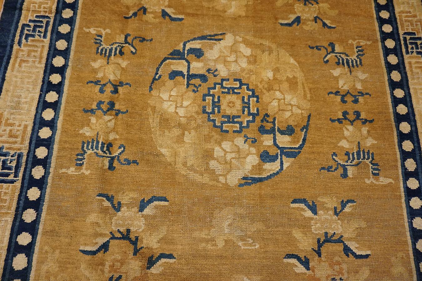 Chinesischer Ningxia-Teppich des späten 18. Jahrhunderts ( 4''10 x 6''10 - 147 x 208)  (Spätes 18. Jahrhundert) im Angebot
