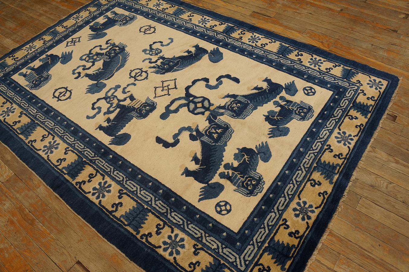 Antique Chinese Ningxia Rug 4' 4'' x6' 2'' In Good Condition For Sale In New York, NY