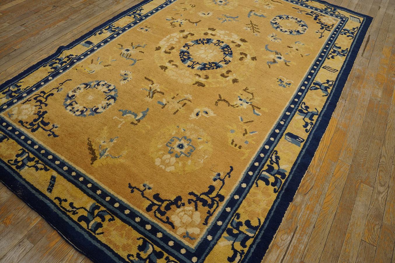 Late 18th Century Chinese Ningxia Carpet ( 5' x 8'1'' - 152 x 246 ) For Sale 3