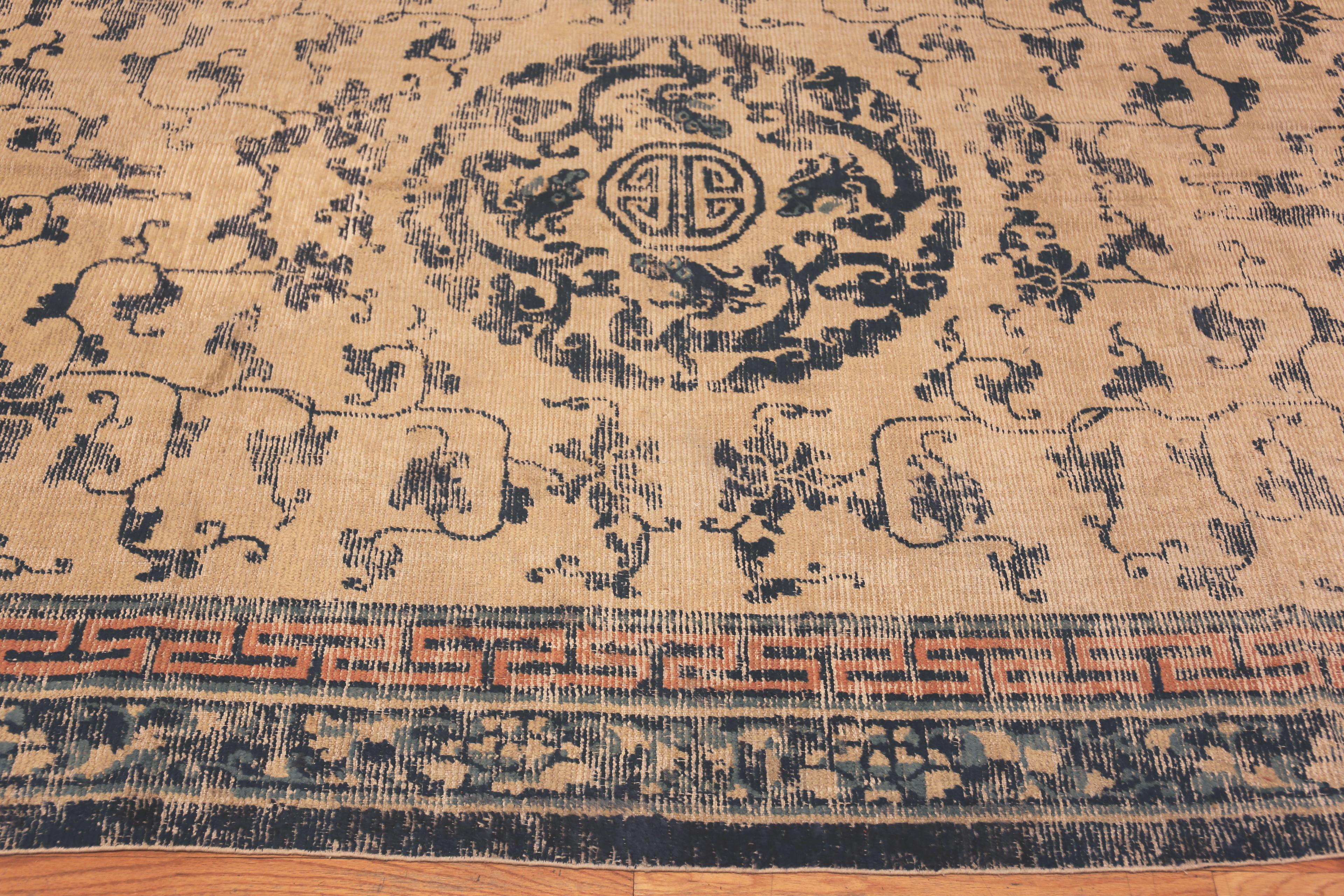 Wool Antique Chinese Ningxia Rug. 5 ft 10 in x 11 ft 3 in For Sale
