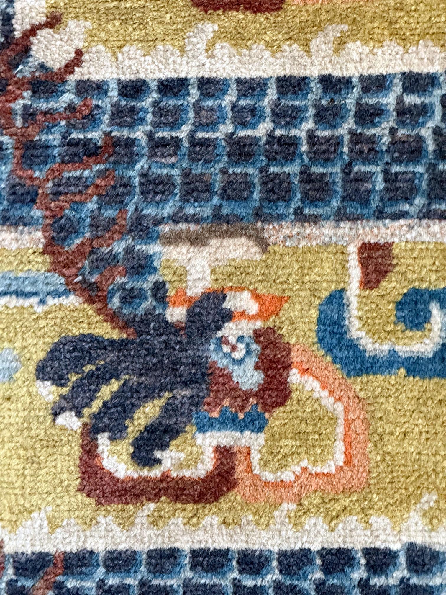 Antique Chinese Ningxia Tibetan Dragon Pillar Rug Qing Dynasty For Sale 5