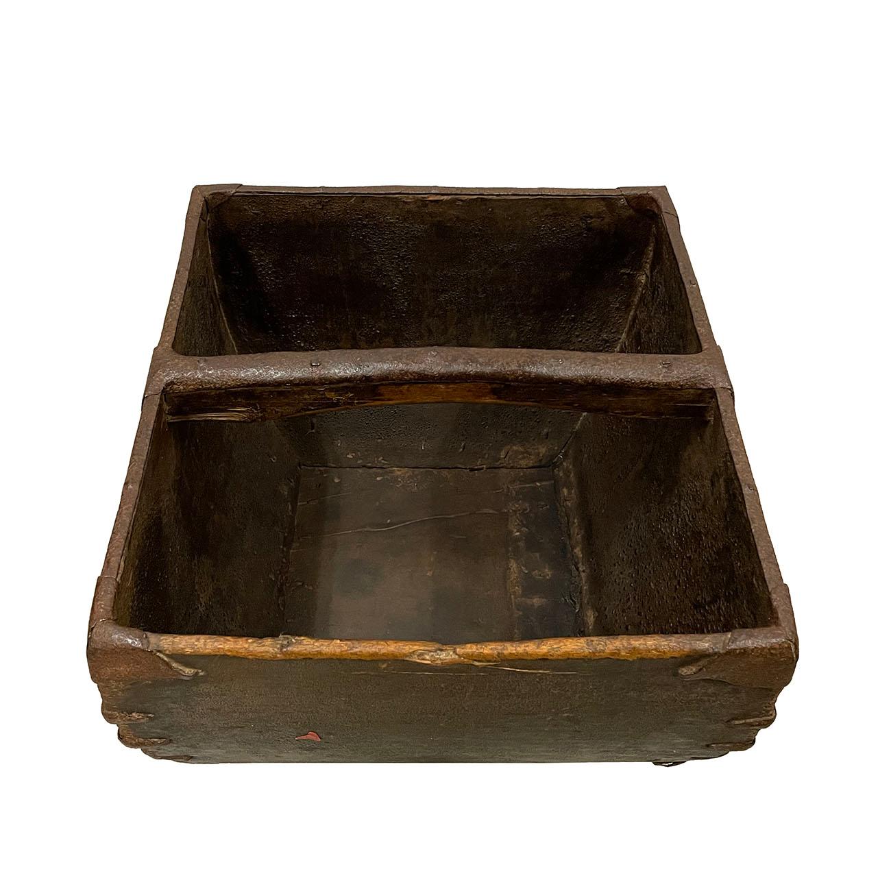 Metalwork Antique Chinese Official Wooden Rice Grain Bucket For Sale