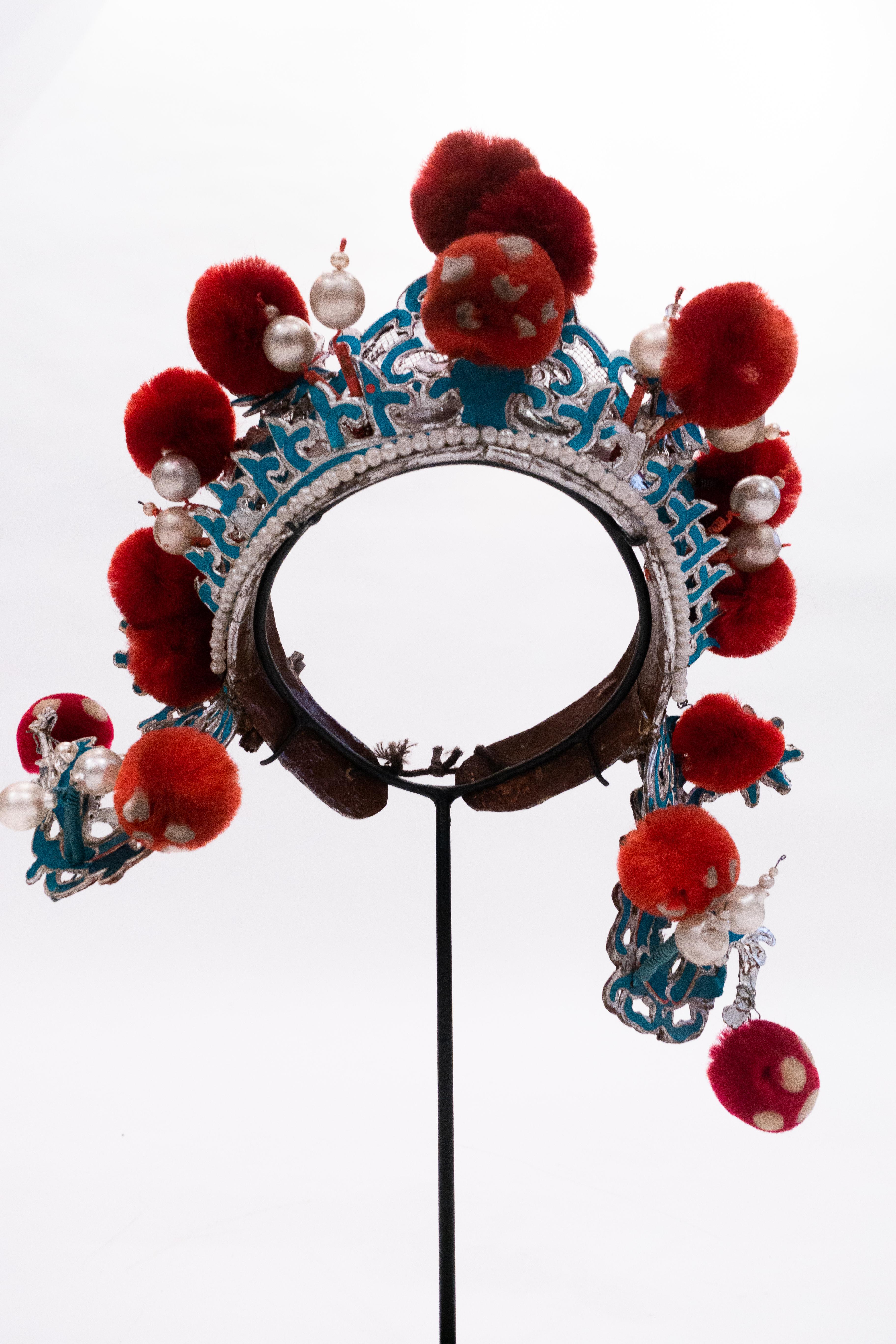Antique Chinese Opera Theatre Headdress in Turquoise with Red Pom Poms im Zustand „Gut“ in New York, NY
