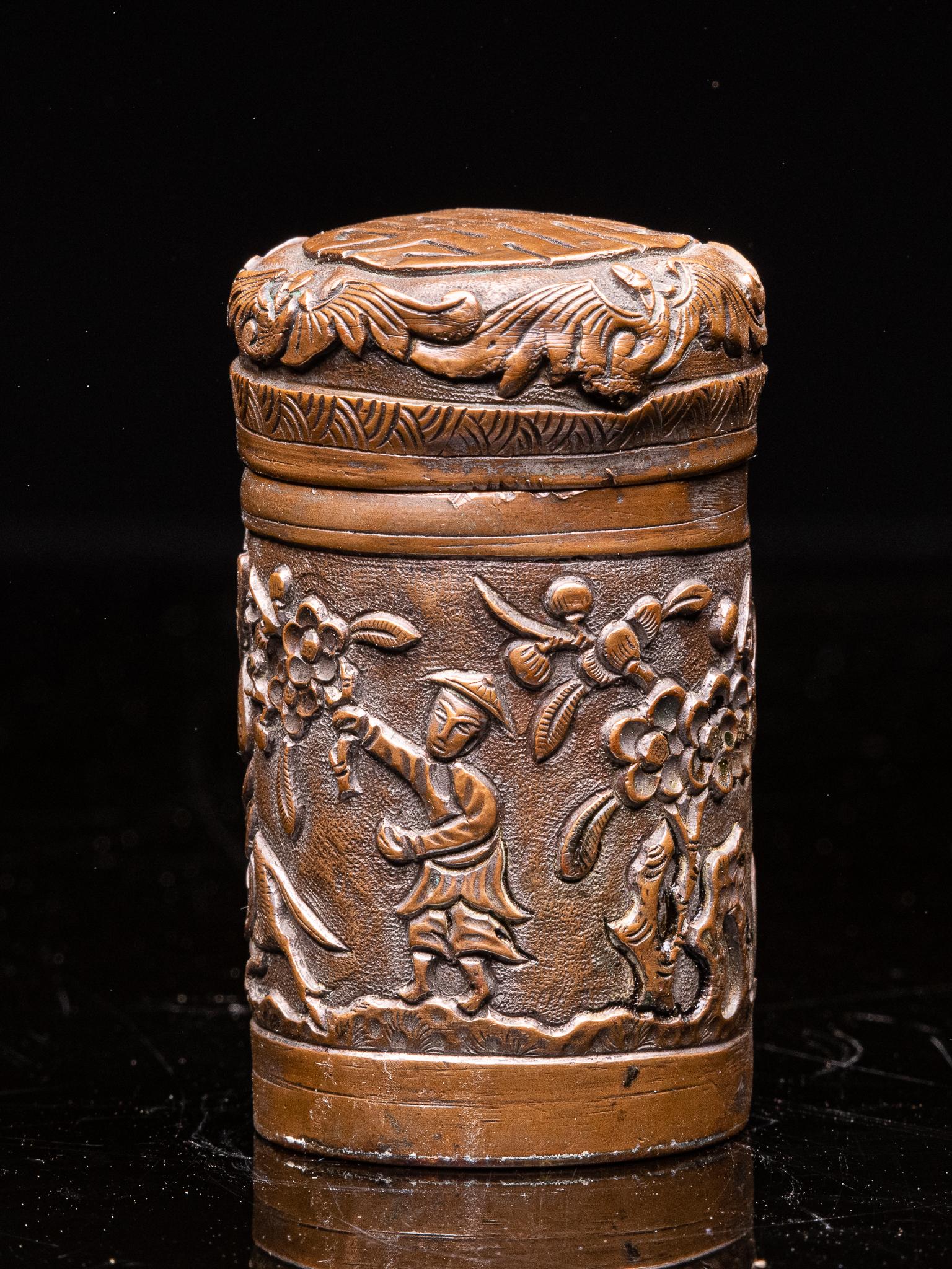 opium container