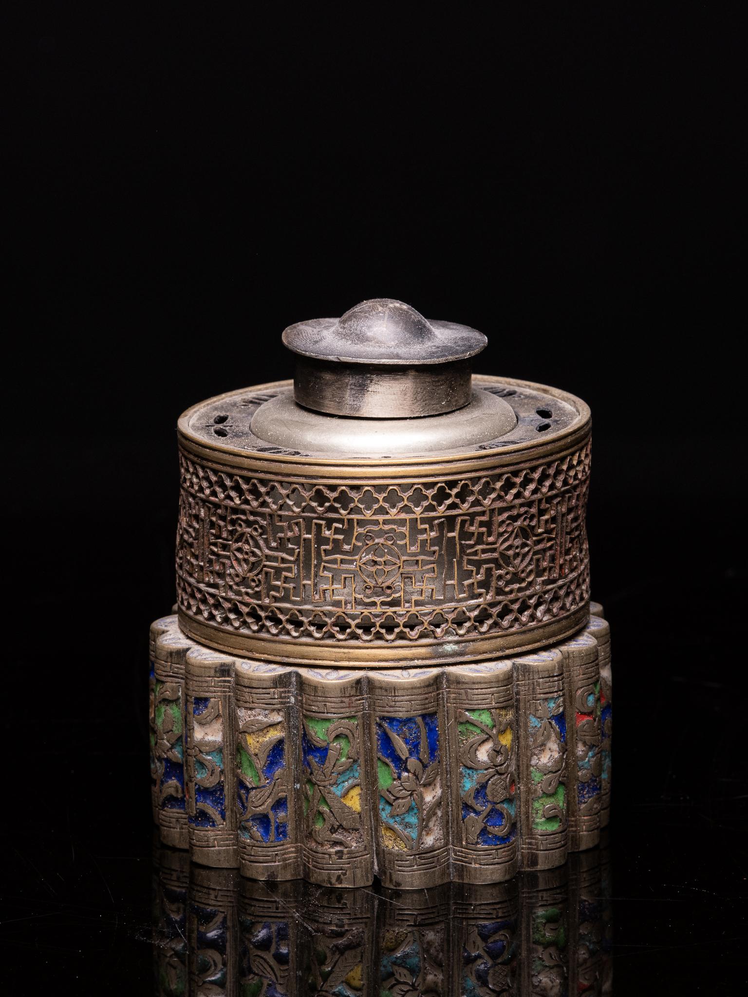 Hand-Crafted Antique Chinese Opium Lamp with a Round Silver lobed Base in cloisonné