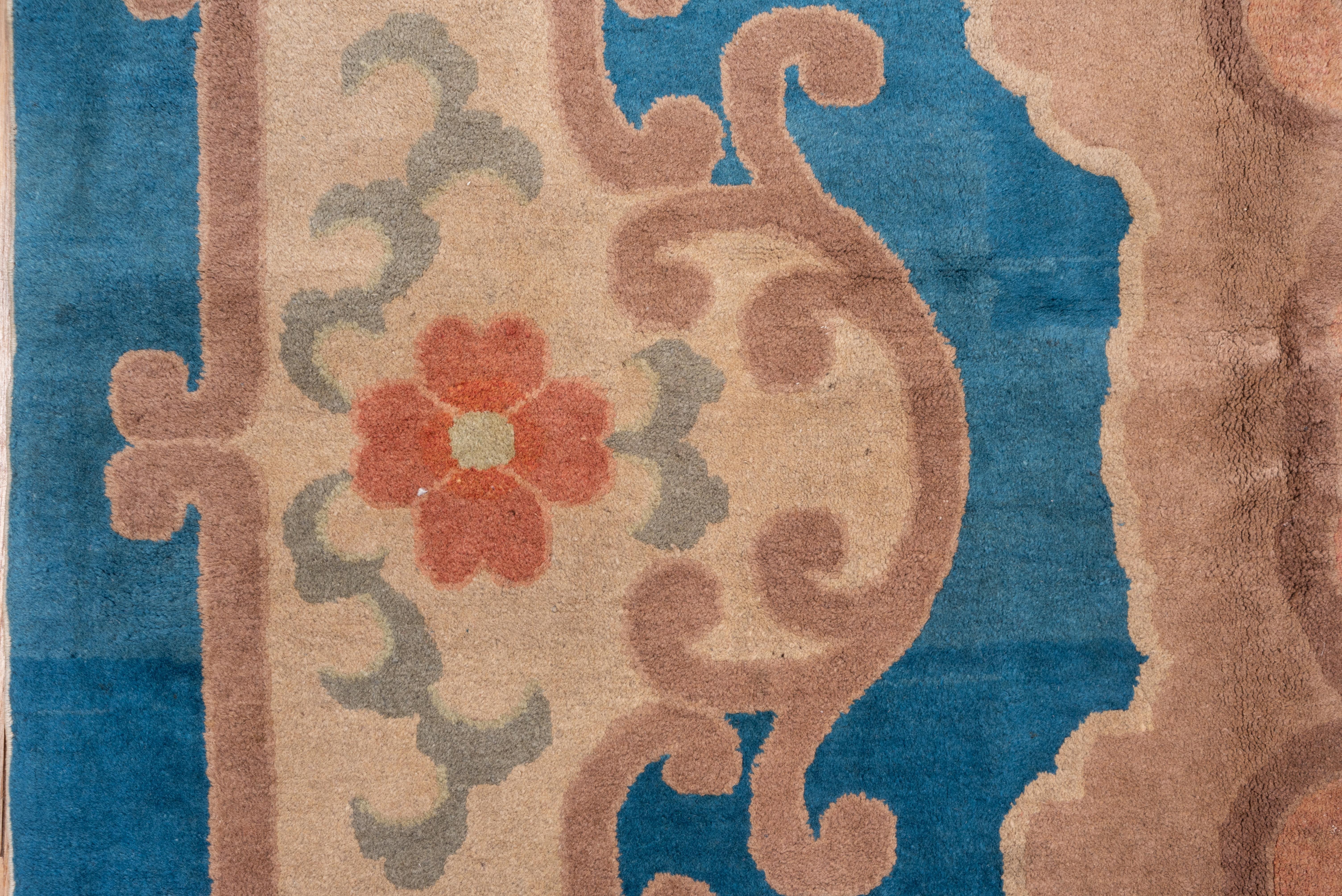 Antiker chinesischer ovaler Teppich, Peking, ca. 1930er Jahre (Handgeknüpft) im Angebot