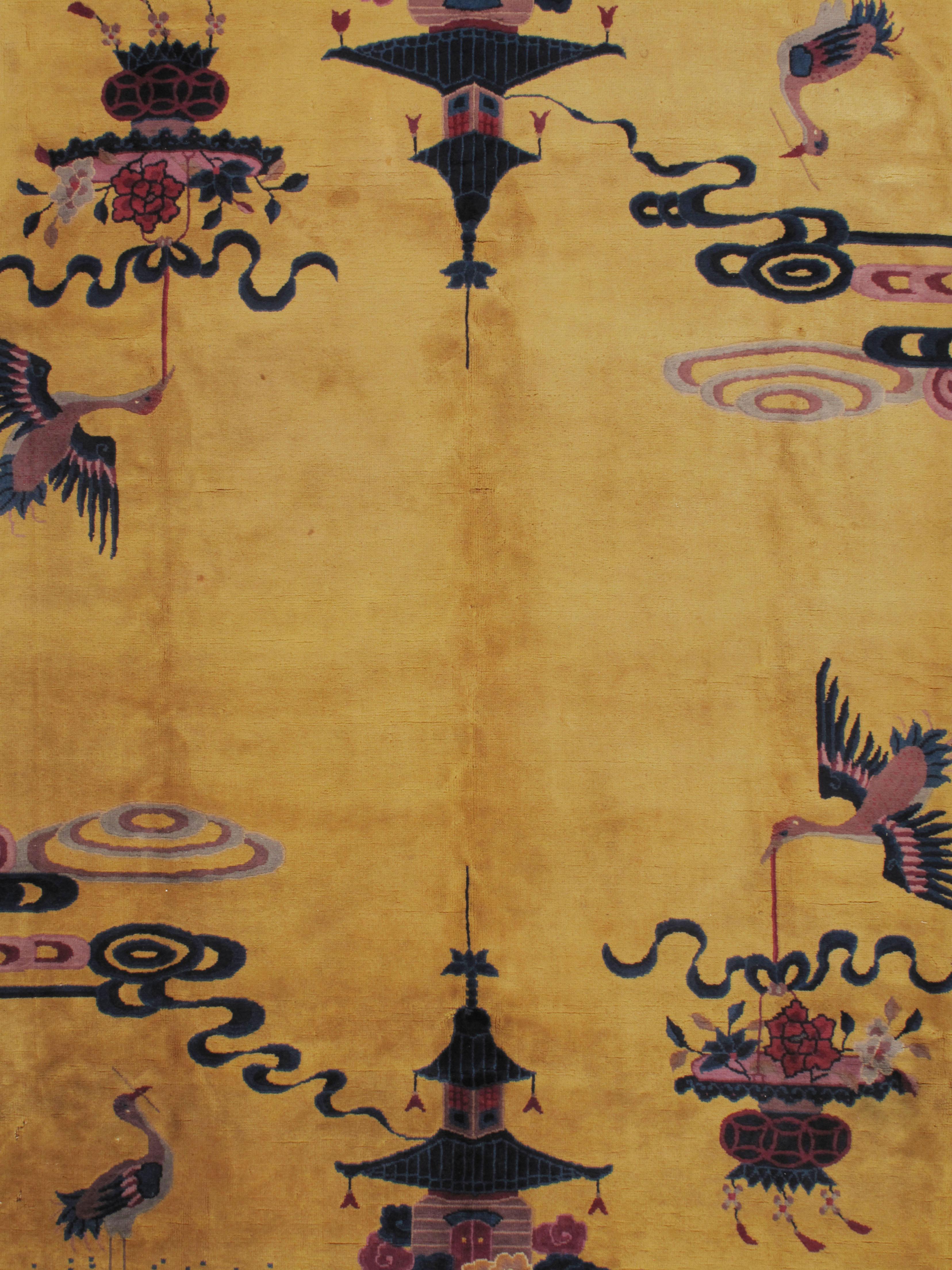 Antique Chinese Peeking rug, circa 1890. Weaving in Peking began circa 1900 during the revival of Chinese carpet manufacturing when the other weaving areas such as Ningxia moved to the capital. Peking rugs are normally minimalist with a narrow color