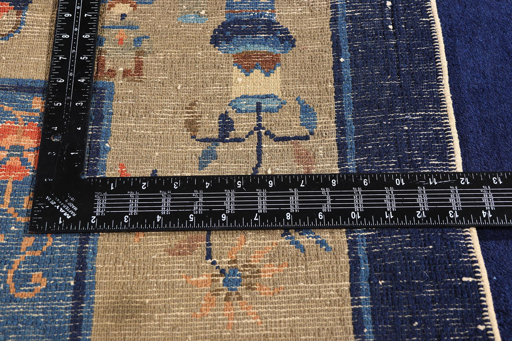 Tapis chinois ancien de Pékin de style chinois traditionnel et chinoiserie en vente 3