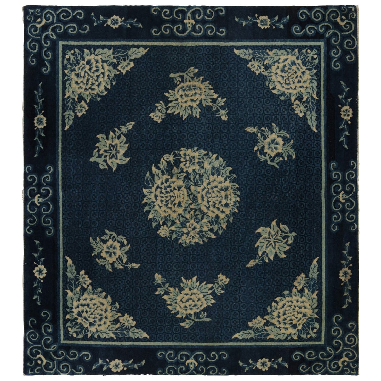 Ancien tapis Art déco chinois de Pékin en bleu avec médaillons à fleurs ivoires