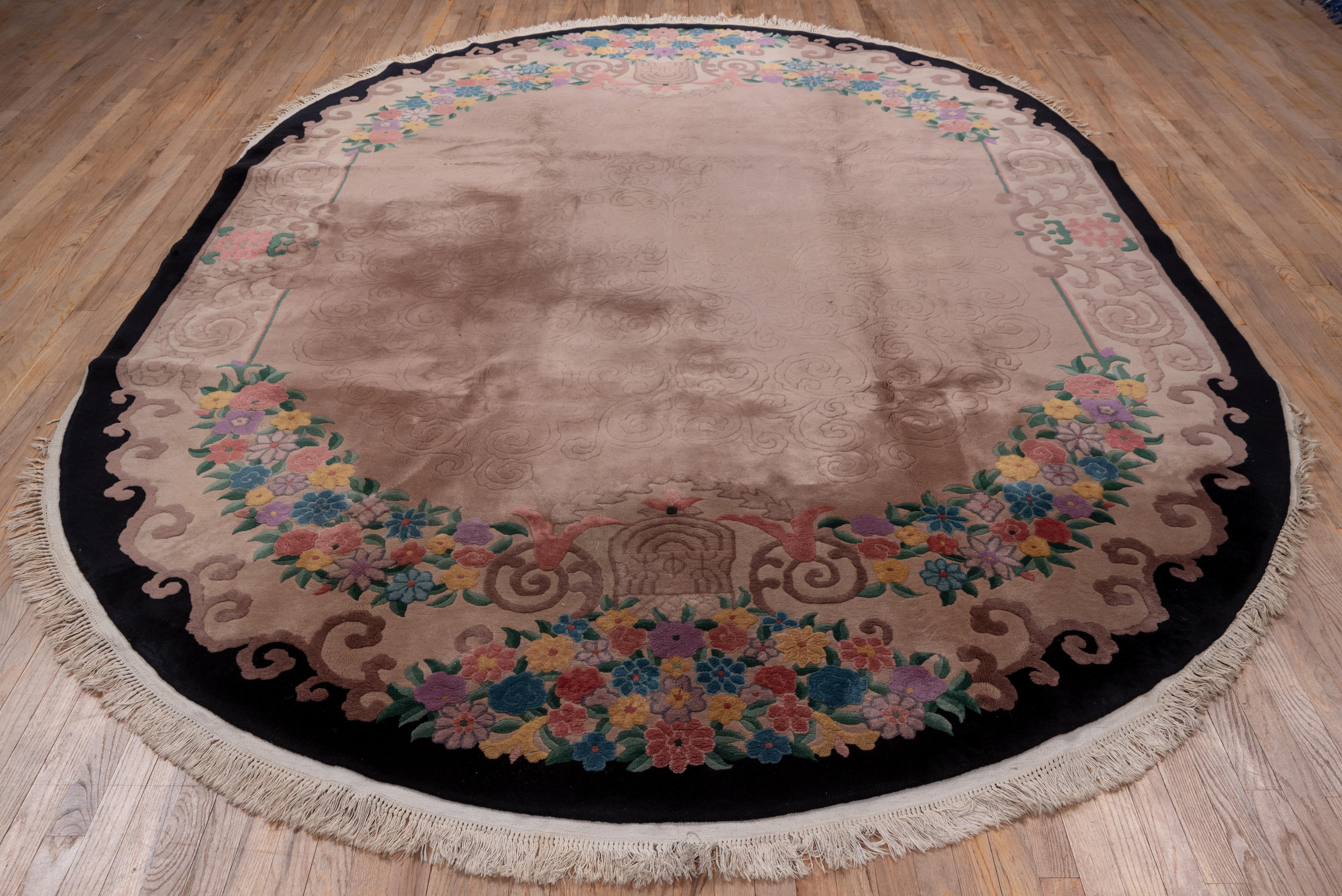 Antique Chinese Peking Fette Oval Carpet In Good Condition For Sale In New York, NY