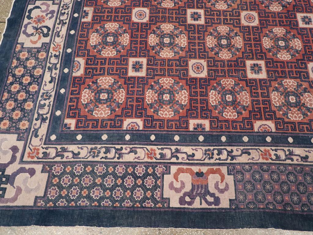 Noué à la main Tapis chinois ancien de taille pékinois en vente
