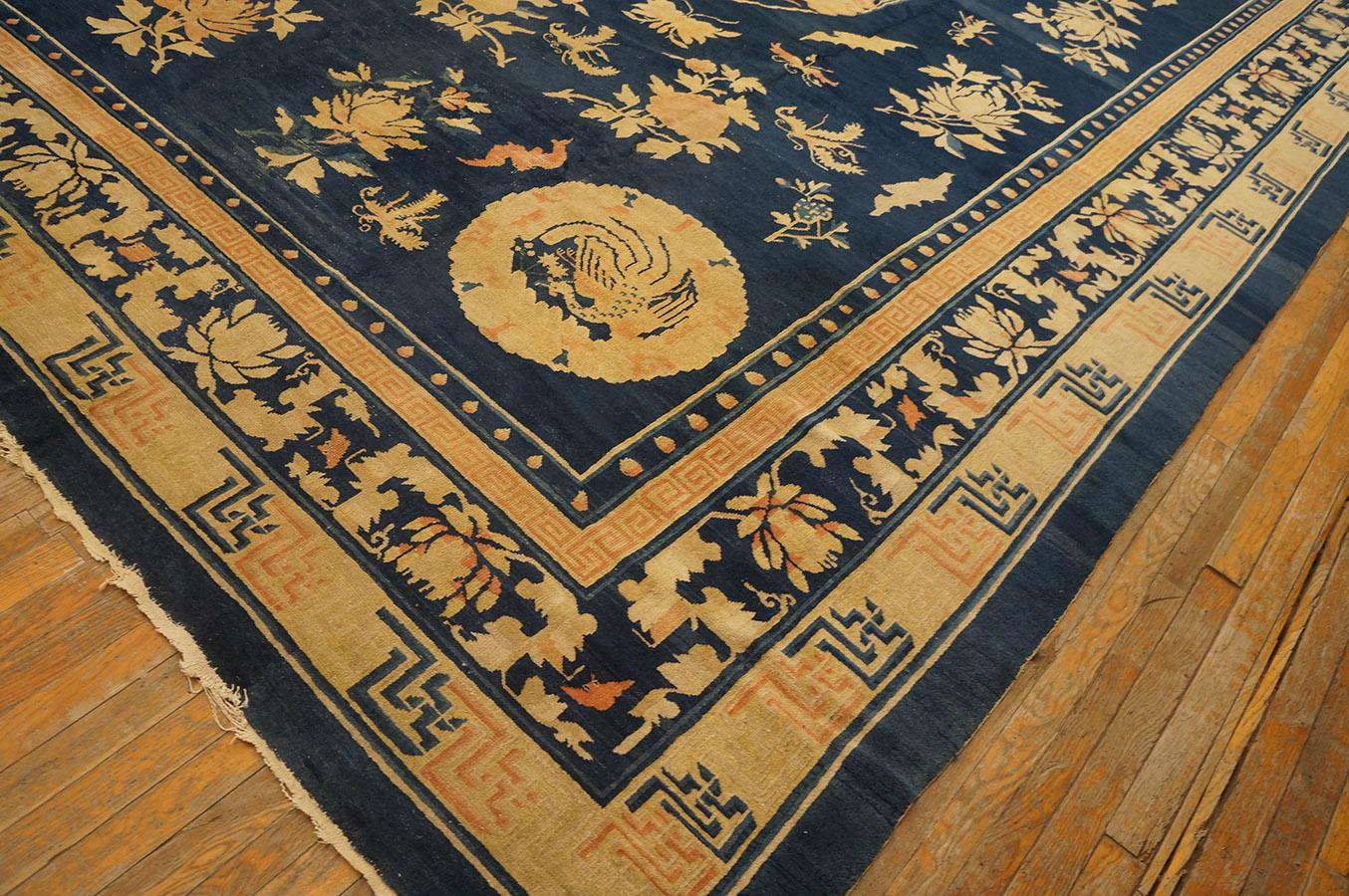 Tappeto cinese di Pechino della fine del XIX secolo ( 10' 9''x 14' 3'' - 327 x 434 cm ) In condizioni buone in vendita a New York, NY