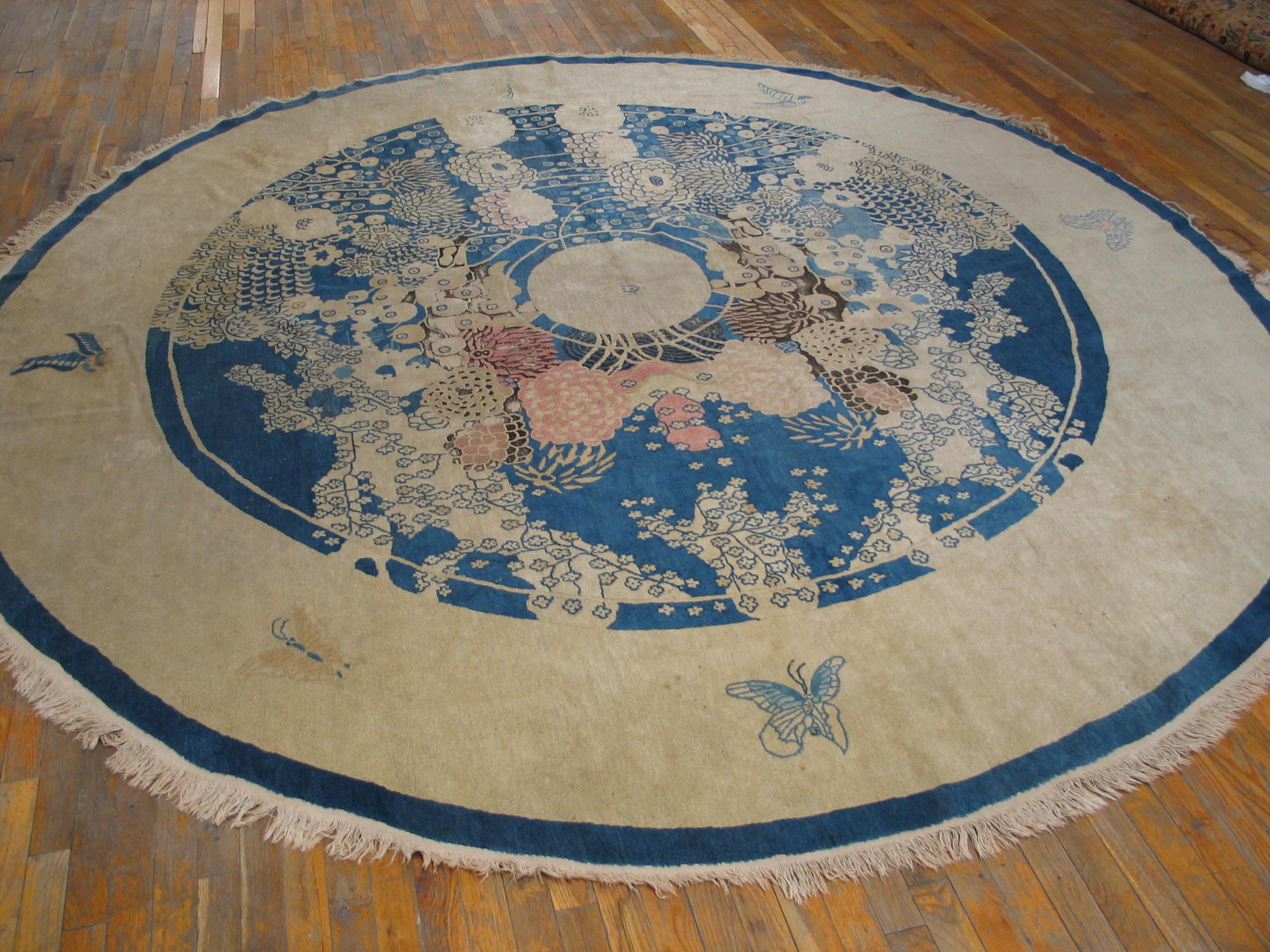 Hand-Knotted Early 20th Century Round Chinese Peking Carpet ( 10'6