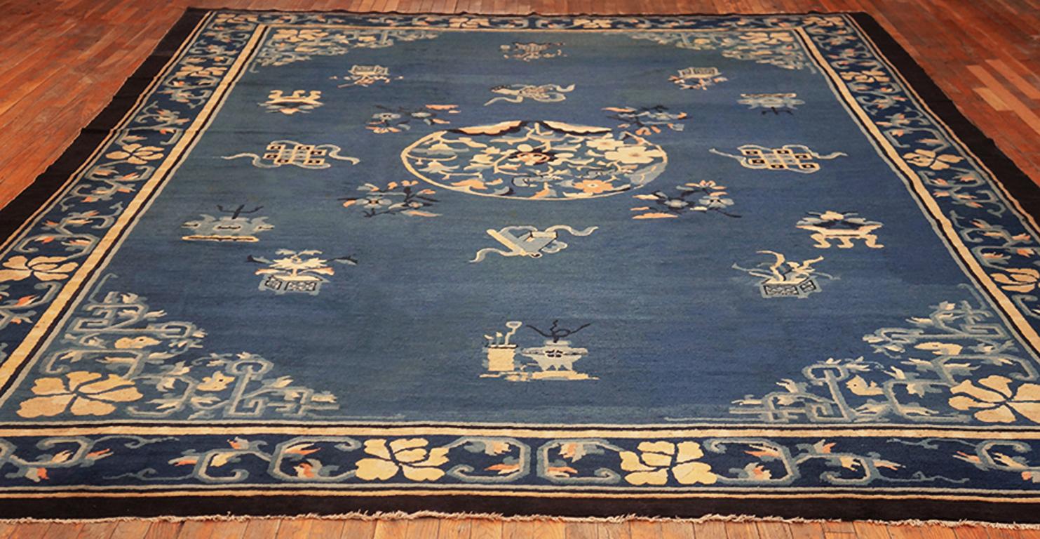 Antique Chinese Peking rug. Size: 10'0
