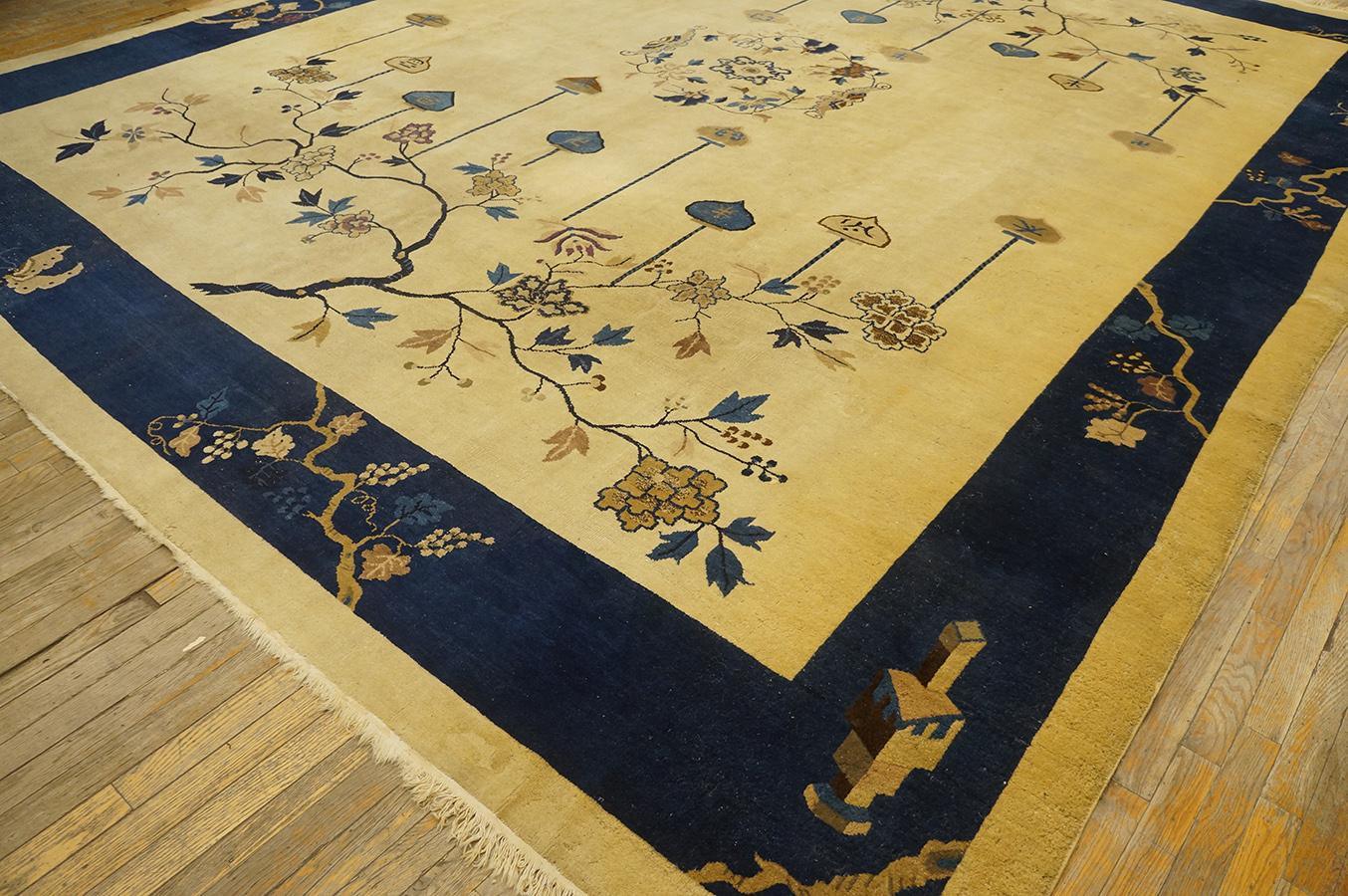 Early 20th Century Chinese Peking Carpet ( 11' 10'' x 14' 6'' - 360 x 442 cm ) For Sale 9