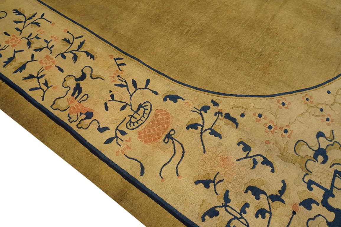 Chinesischer Pekinger Teppich des späten 19. Jahrhunderts ( 11' 4'' x 14' - 345 x 425 cm) im Angebot 2