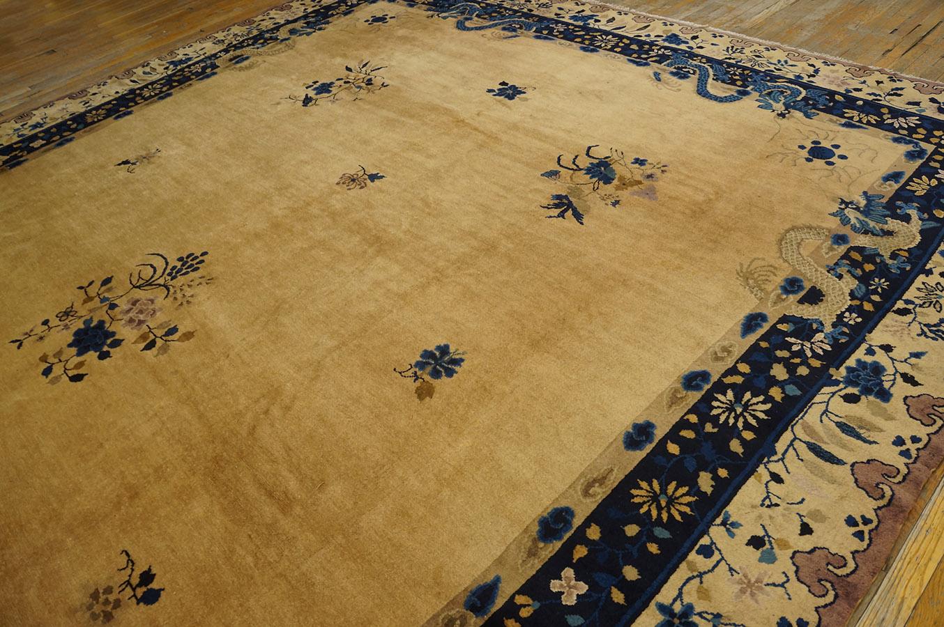 Tappeto con drago di Pechino dei primi del Novecento ( 11'4''x 15'6'' - 345 x 472 ) in vendita 3