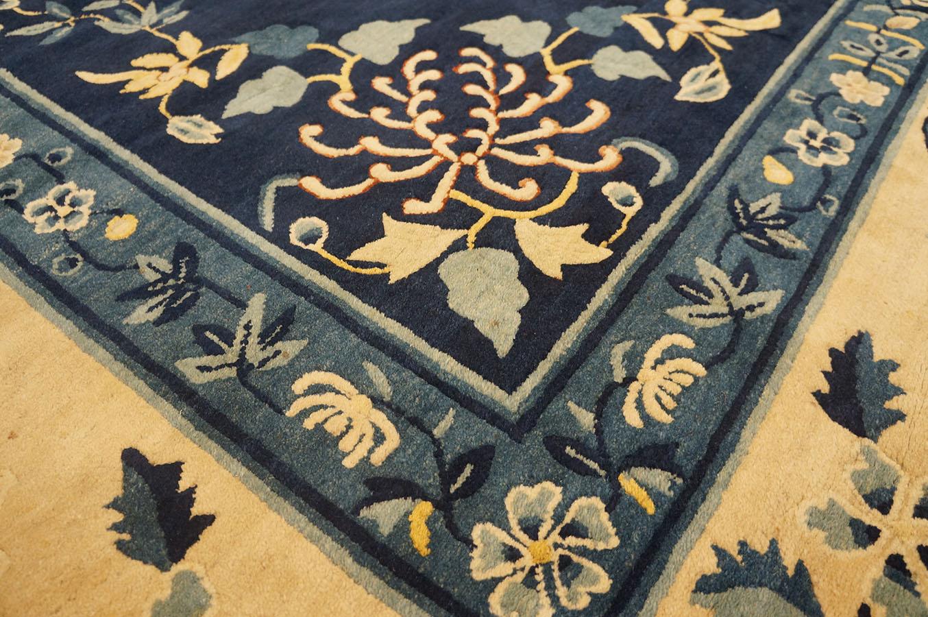 Tapis chinois ancien de Pékin  11' 9'' x 14' 3'' Bon état - En vente à New York, NY