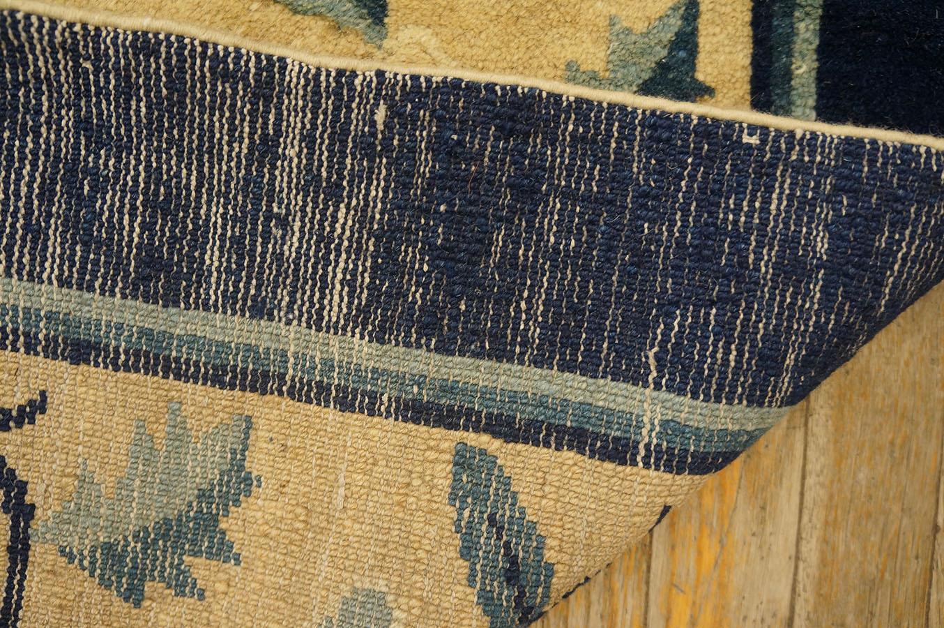 Tapis chinois ancien de Pékin  11' 9'' x 14' 3'' en vente 1