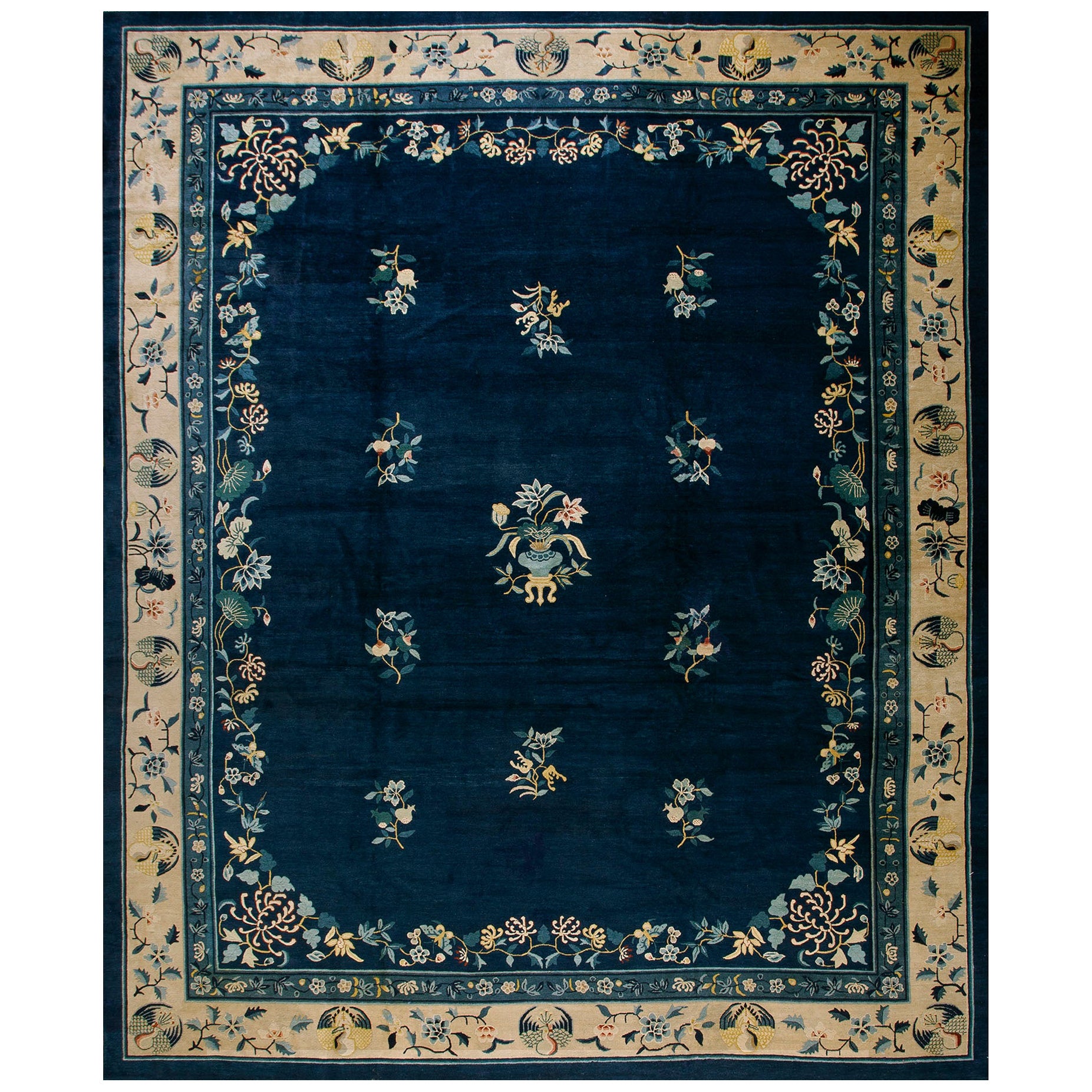 Tapis chinois ancien de Pékin  11' 9'' x 14' 3''