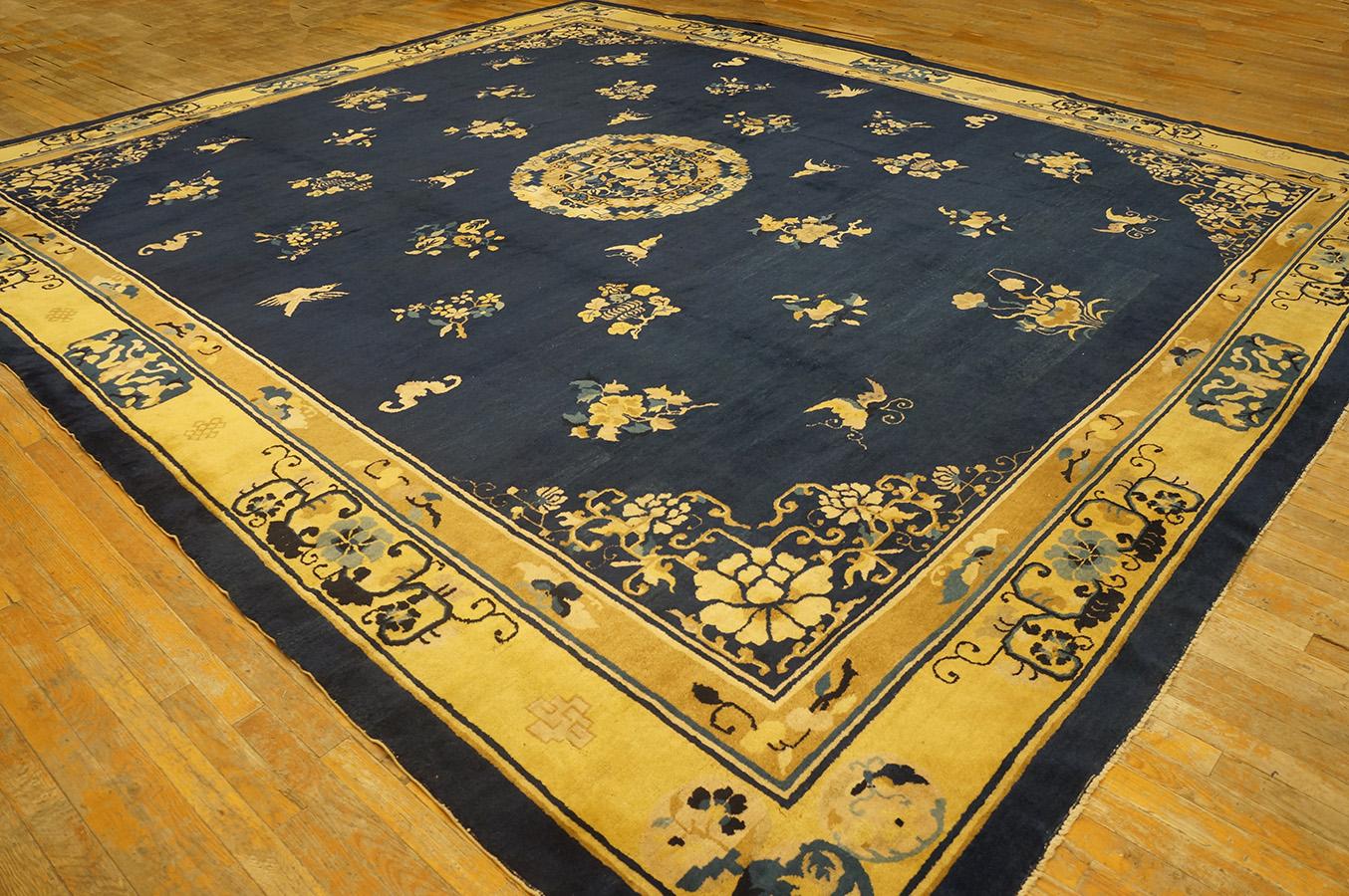 Antiker chinesischer Peking-Teppich, Größe: 12' 6'' x 14' 4''.