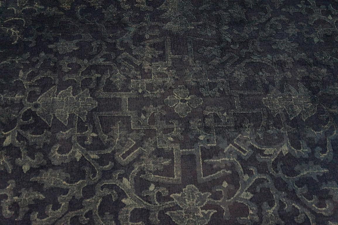 Wool Late 19th Century Chinese Peking Circular Carpet ( 12' 2