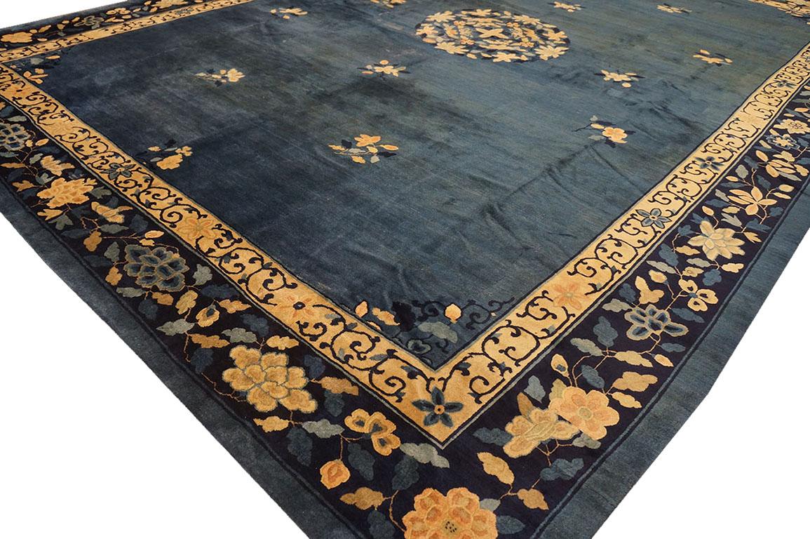 Hand-Knotted Late 19th Century Chinese Peking Carpet ( 13' x 17'10'' - 396 x 544 ) For Sale