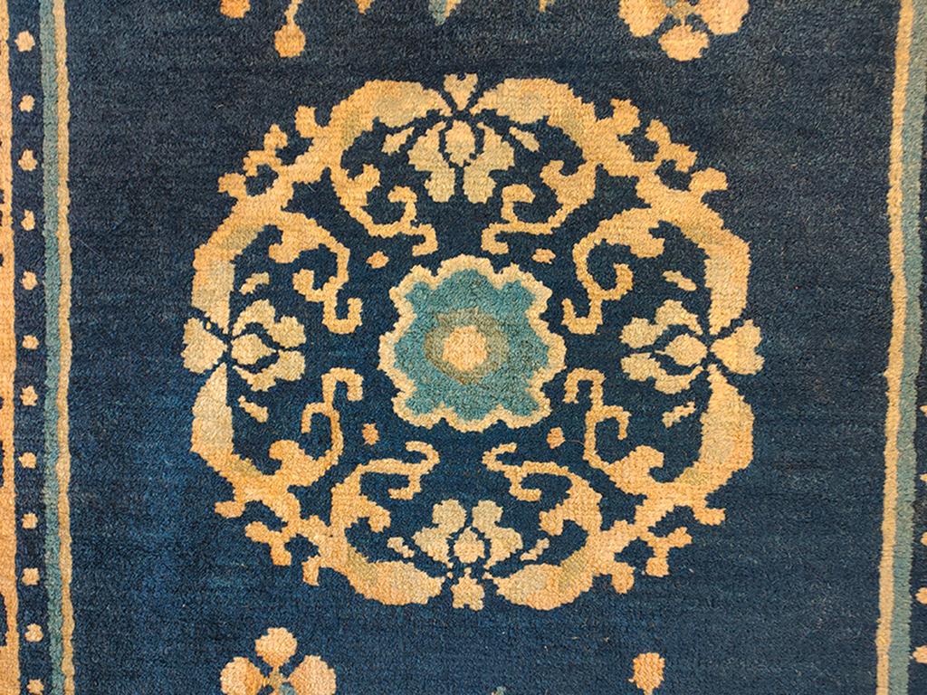 Alfombra china antigua de Pekín 2' 6