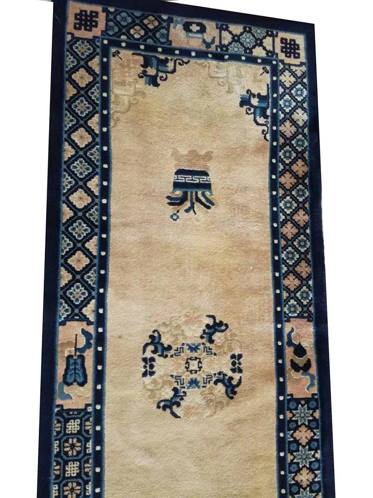 Antiker chinesischer Peking-Teppich 2' 4