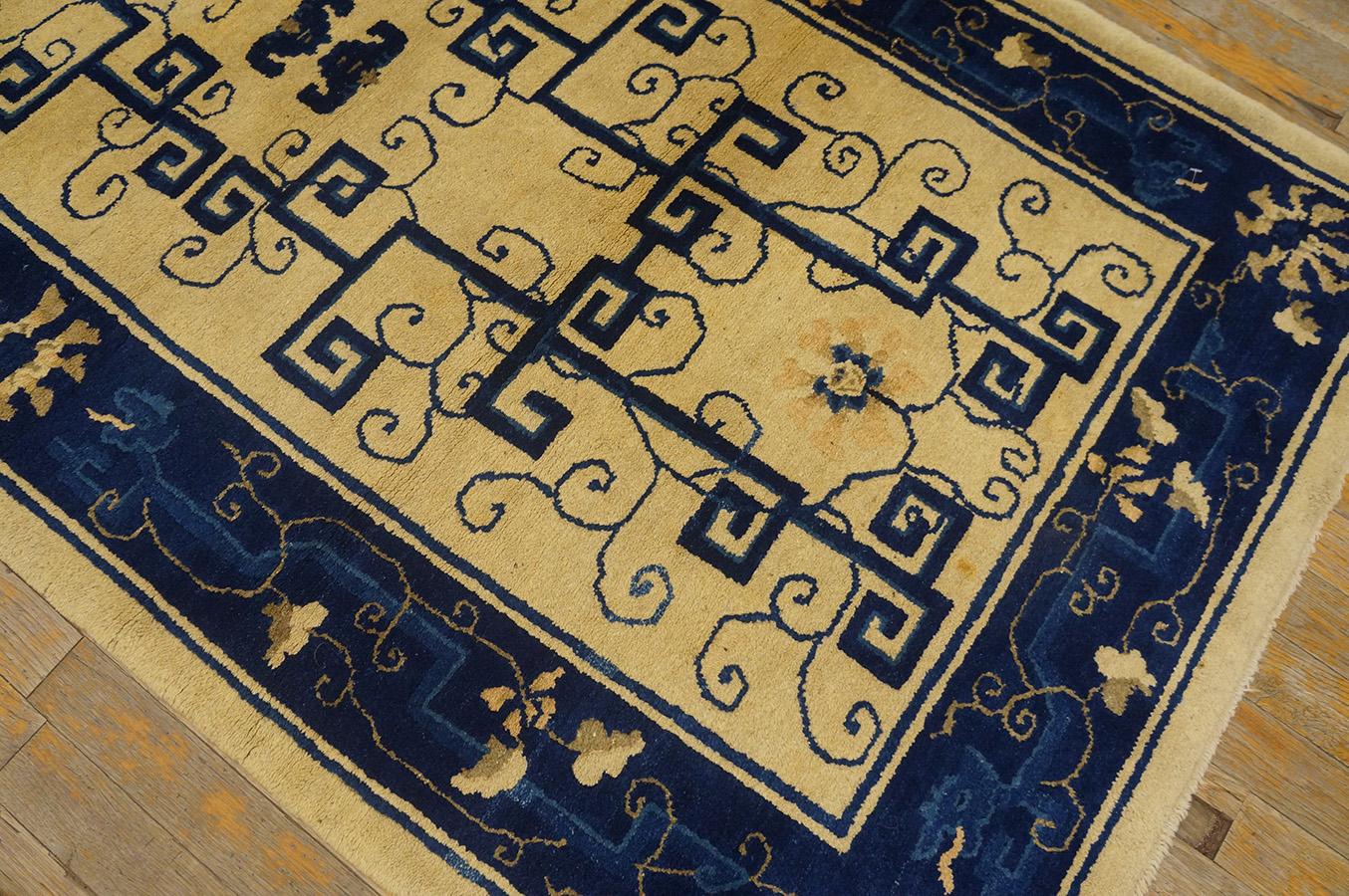Antique Chinese Peking Rug 3' 0'' x 5' 10'' For Sale 5